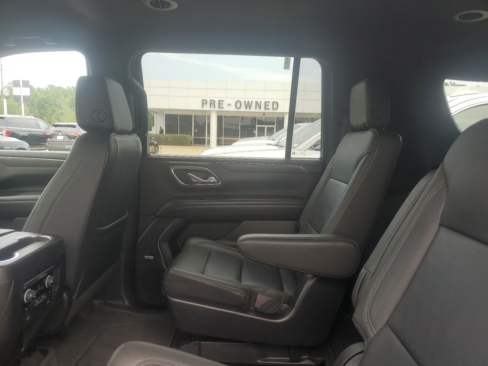 2023 Chevrolet Suburban LT Black at Ross Downing Chevrolet