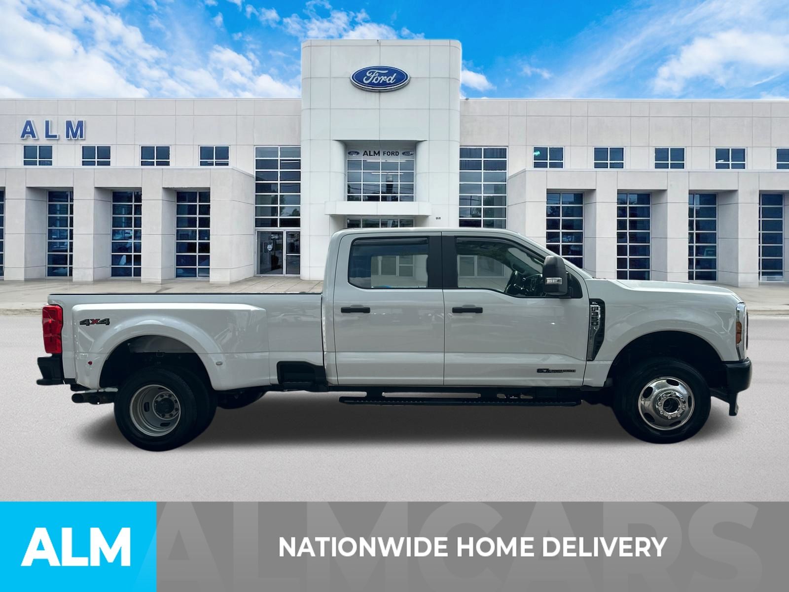 Used 2024 Oxford White Ford XL image 4