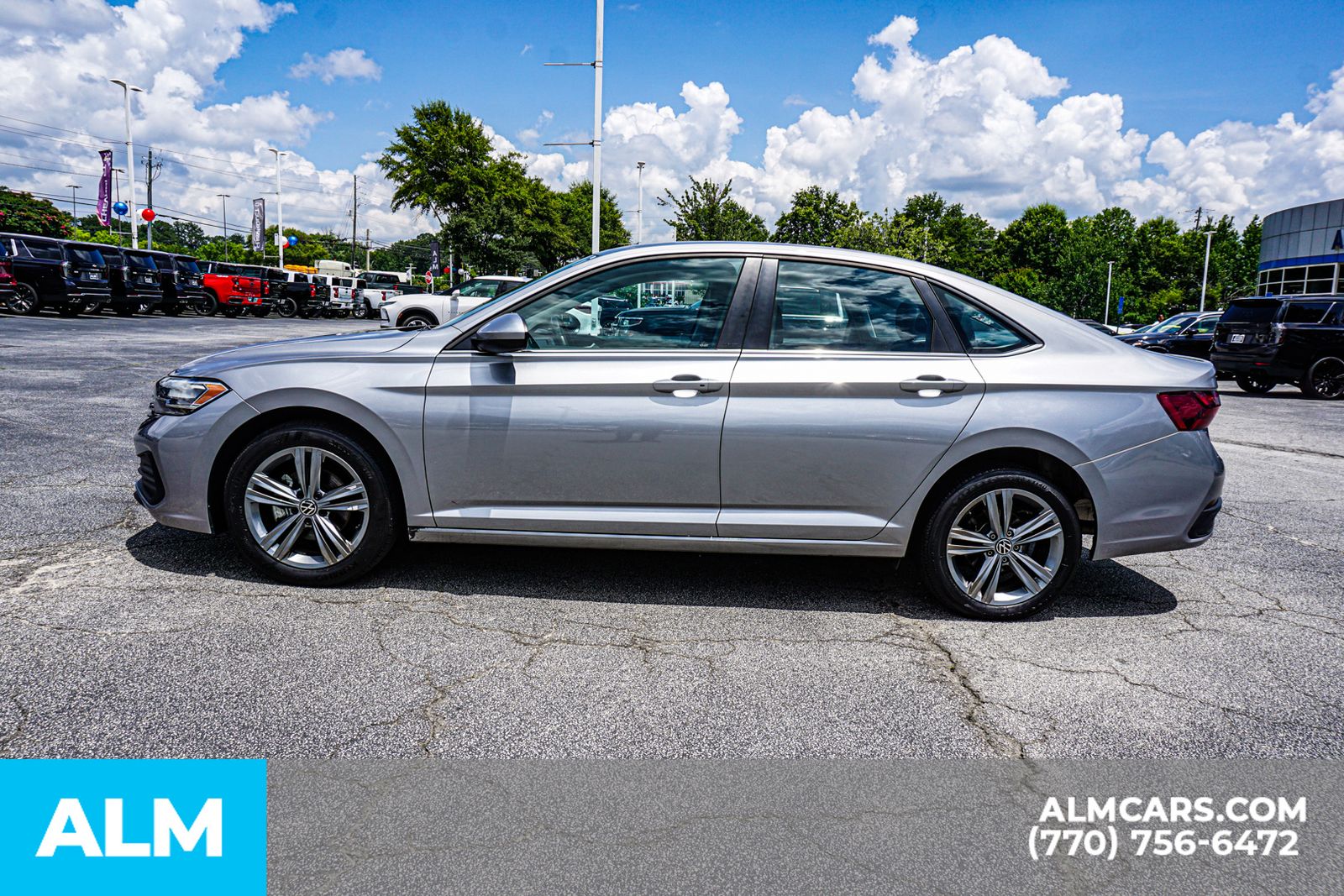 Used 2024 Silver Volkswagen 1.5T SE image 10
