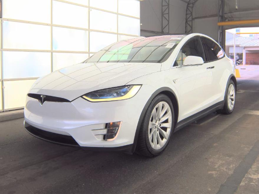 2016 Tesla Model X's photo