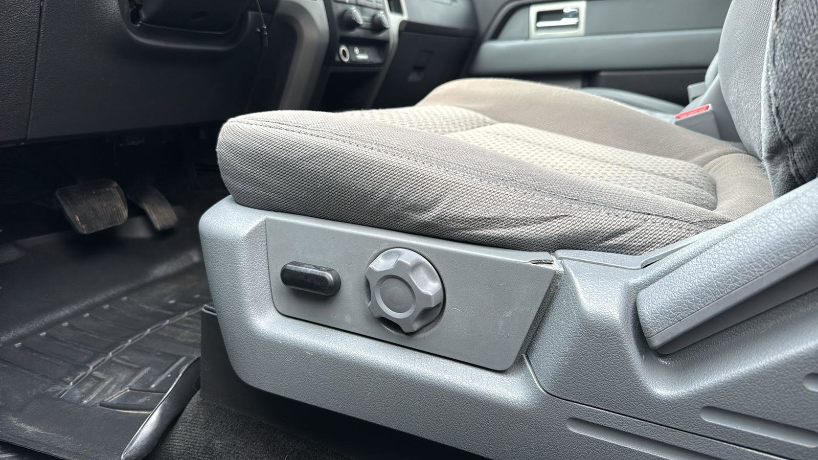 Used Car 2011 Ford F-150  Xlt For Sale Under $12,000 In Austin, Texas