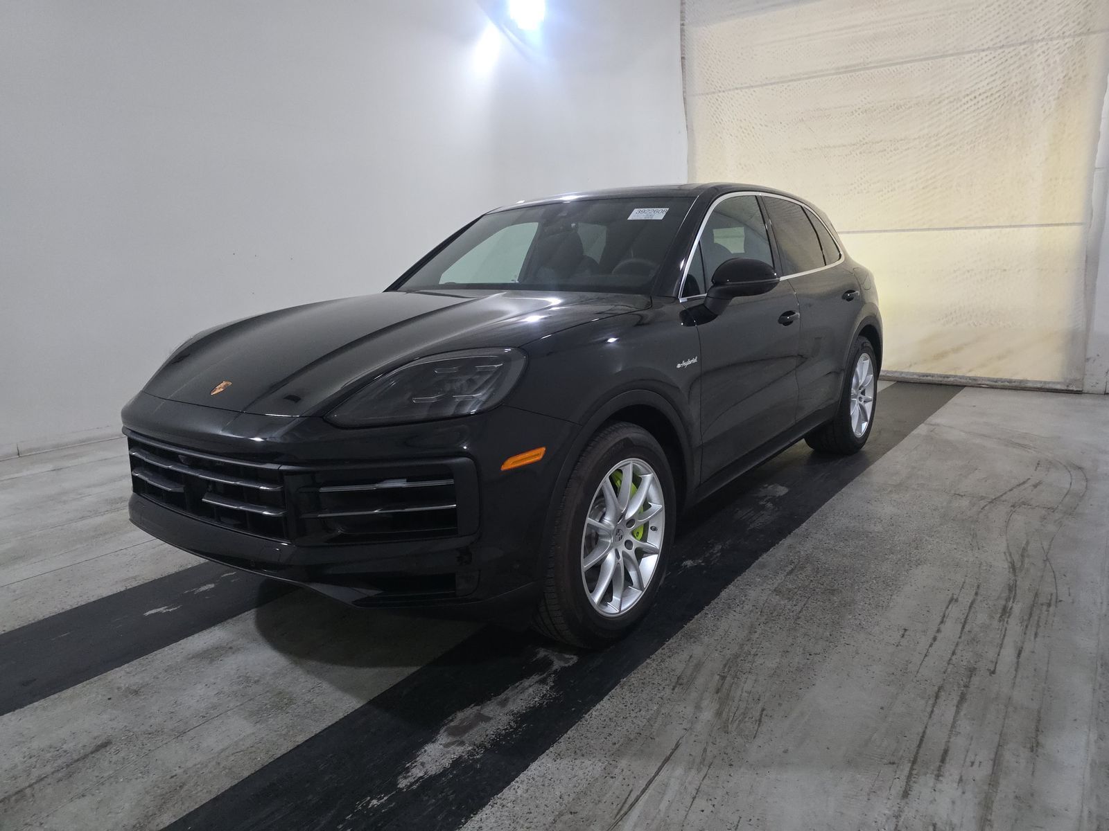 2025 Porsche Cayenne E-Hybrid's photo