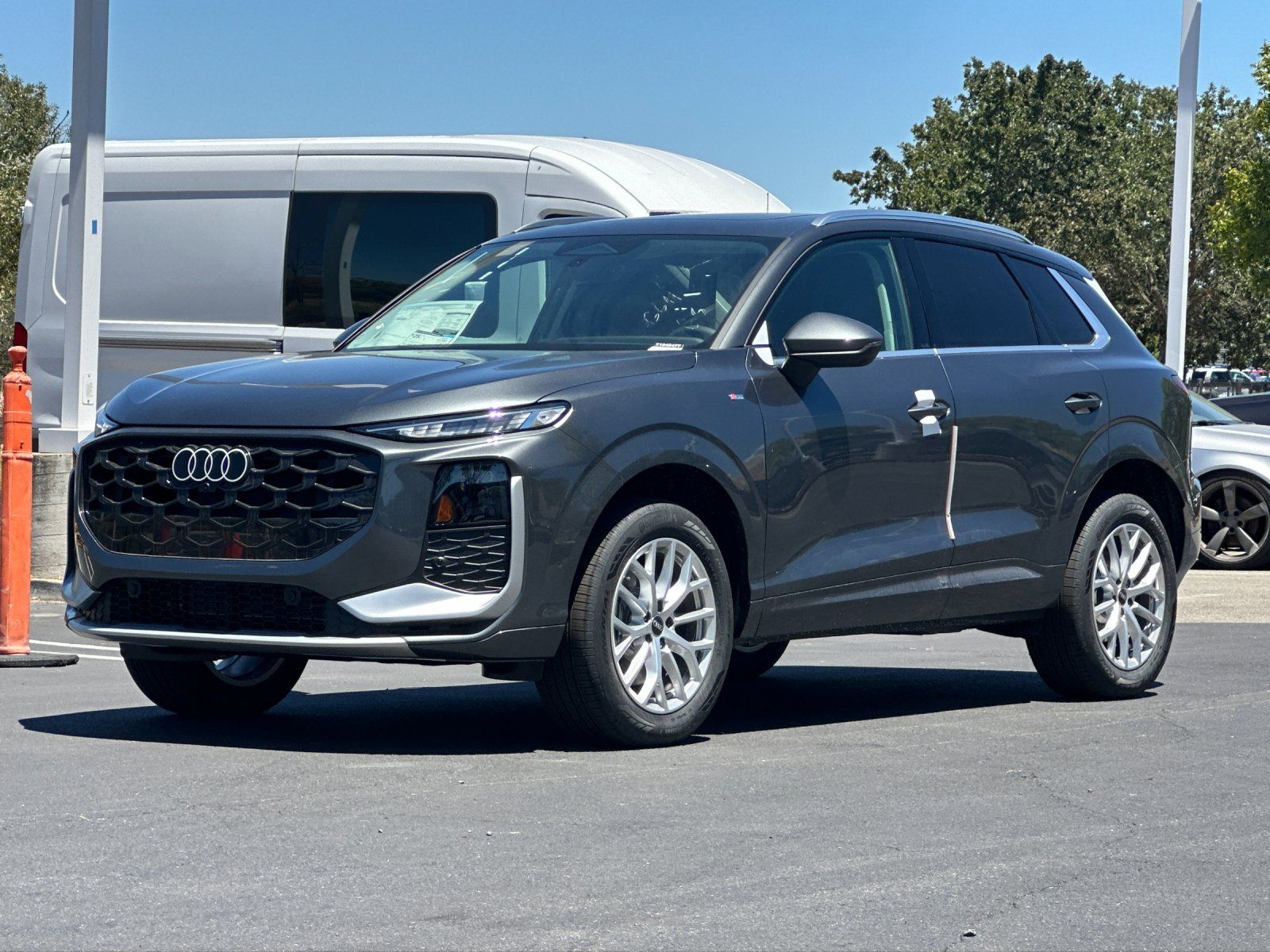 Daytona Gray Pearl Effect 2026 Audi Q3 SUV / Crossover All-Wheel Drive 7-Speed Automatic