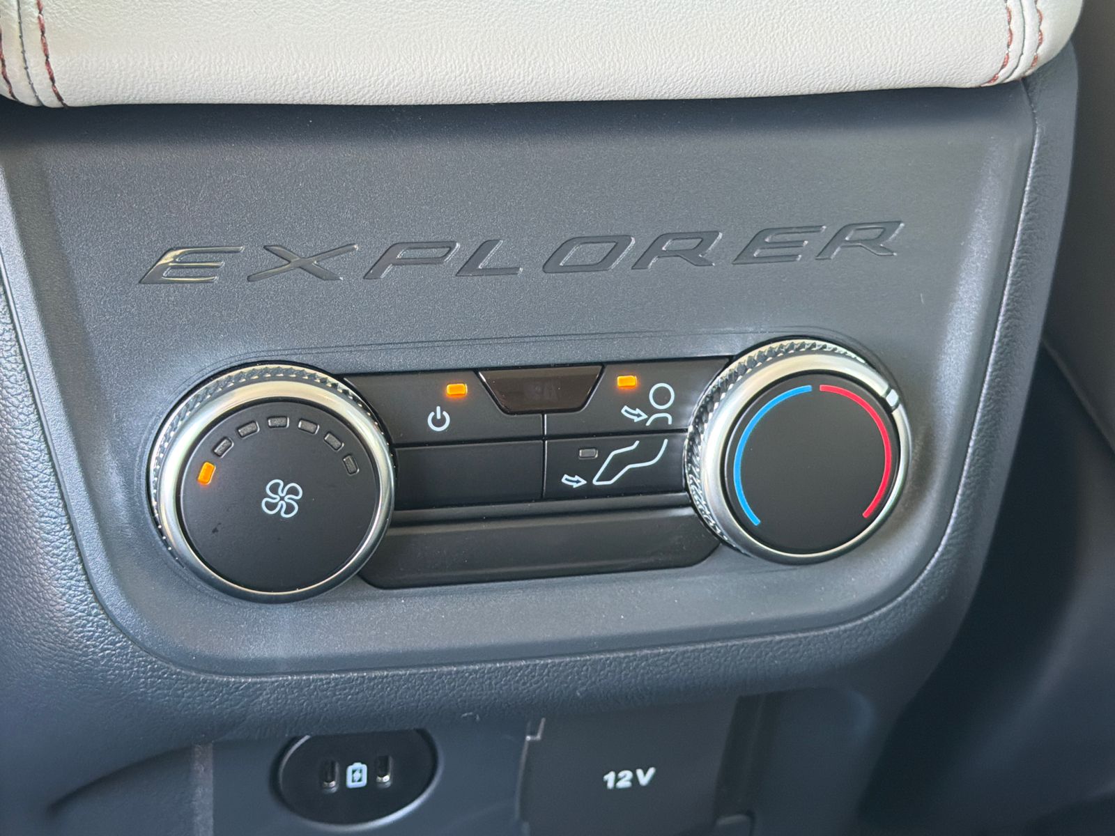 New 2026 Vapor Blue Metallic Ford Active image 25
