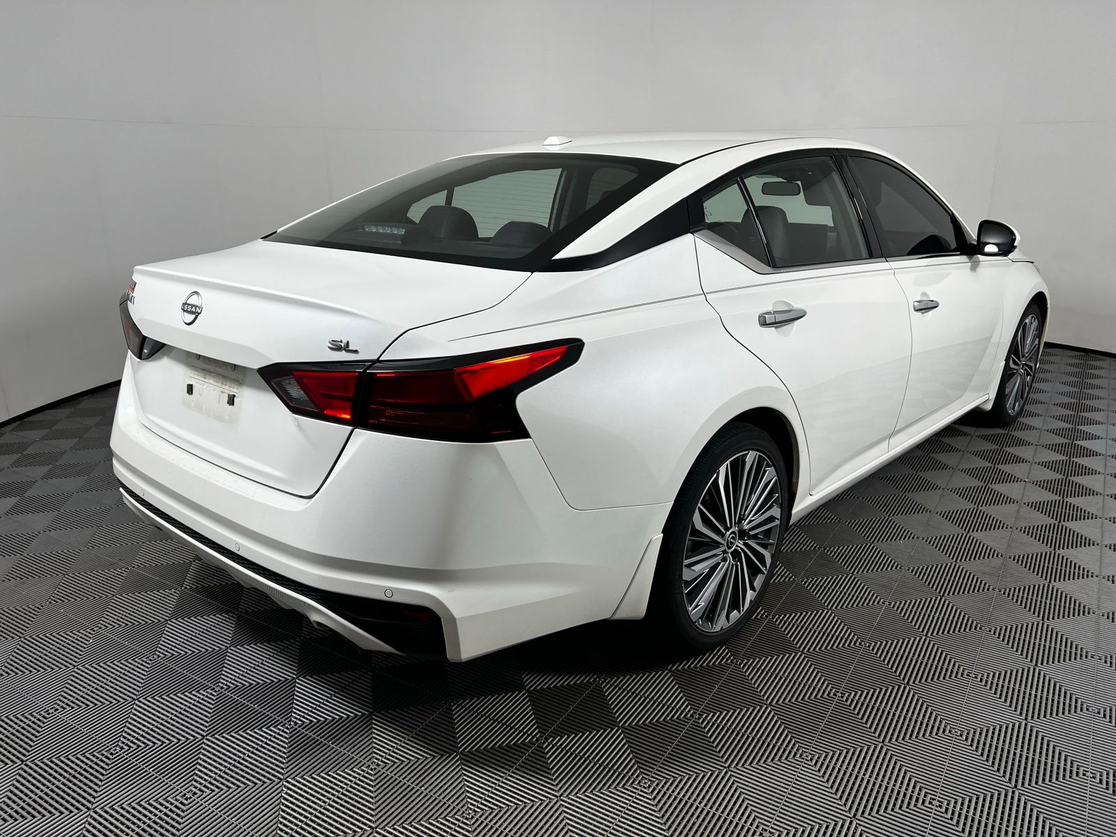 Thumbnail: 2024 Nissan Altima - 5
