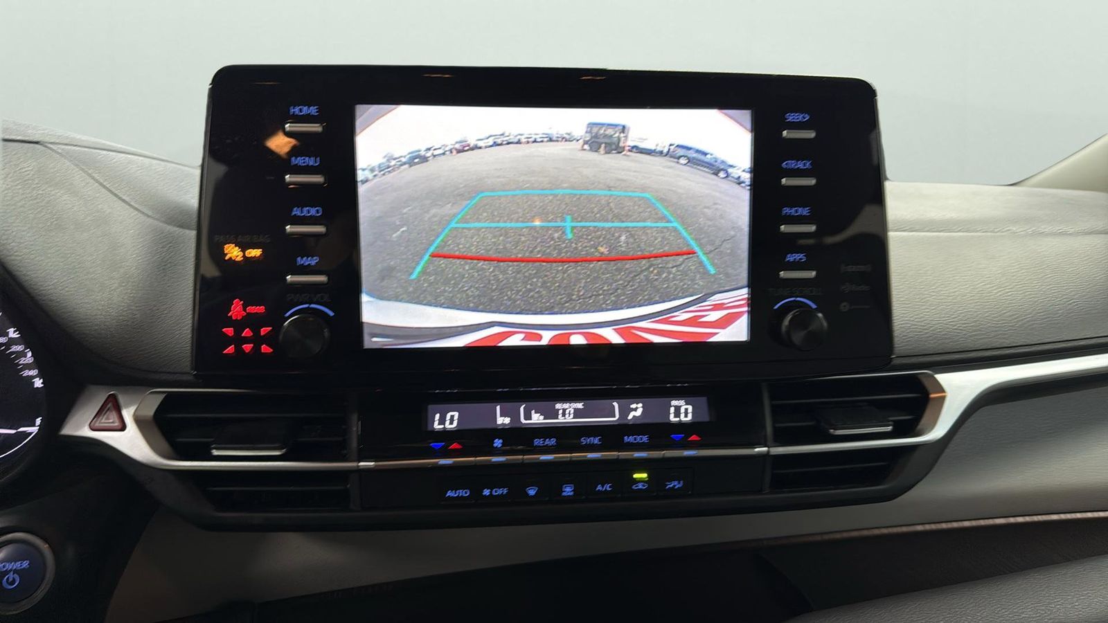 Used Car 2024 Toyota Sienna  Le For Sale Under $35,000 In Austin, Texas