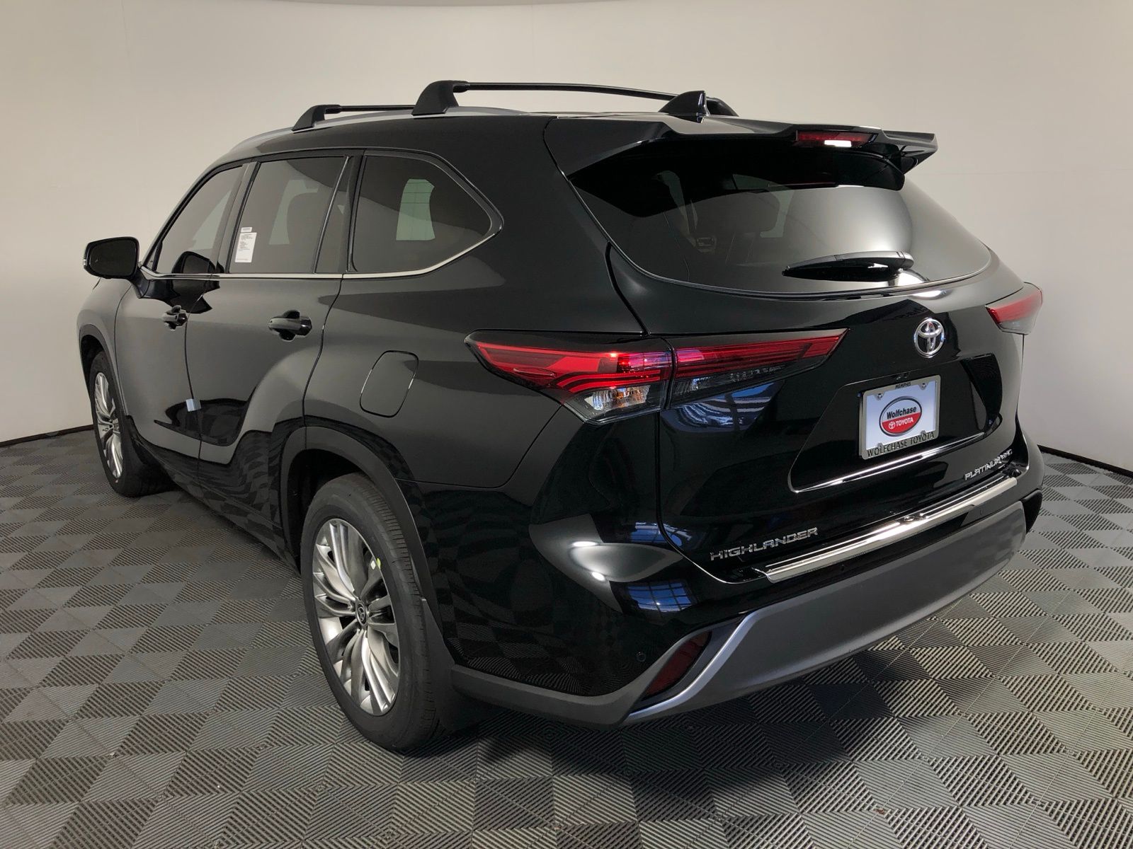 Thumbnail: 2025 Toyota Highlander - 7