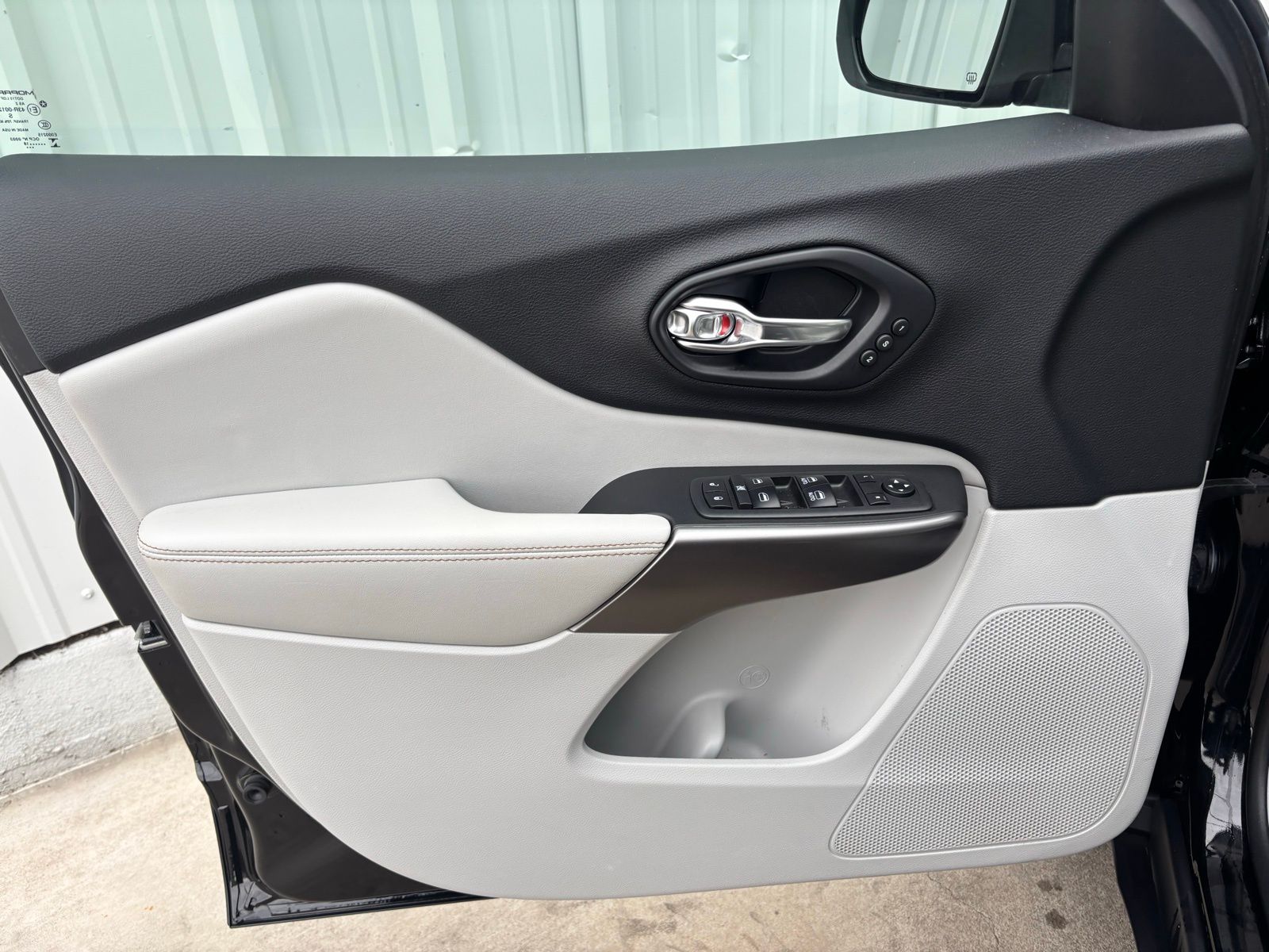 Used Car 2019 Jeep Cherokee  Limited For Sale Under $20,000 In Austin, Texas