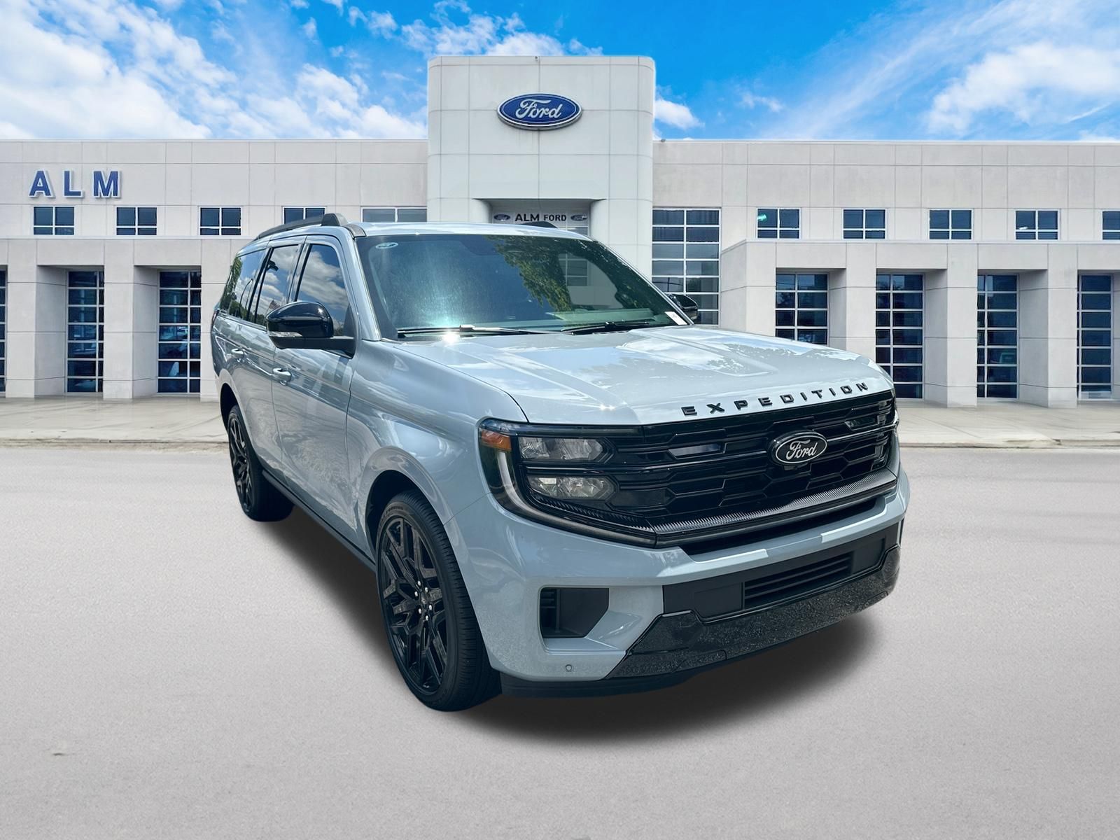 New 2026 Glacier Gray Metallic Tri-Coat Ford Platinum® image 4