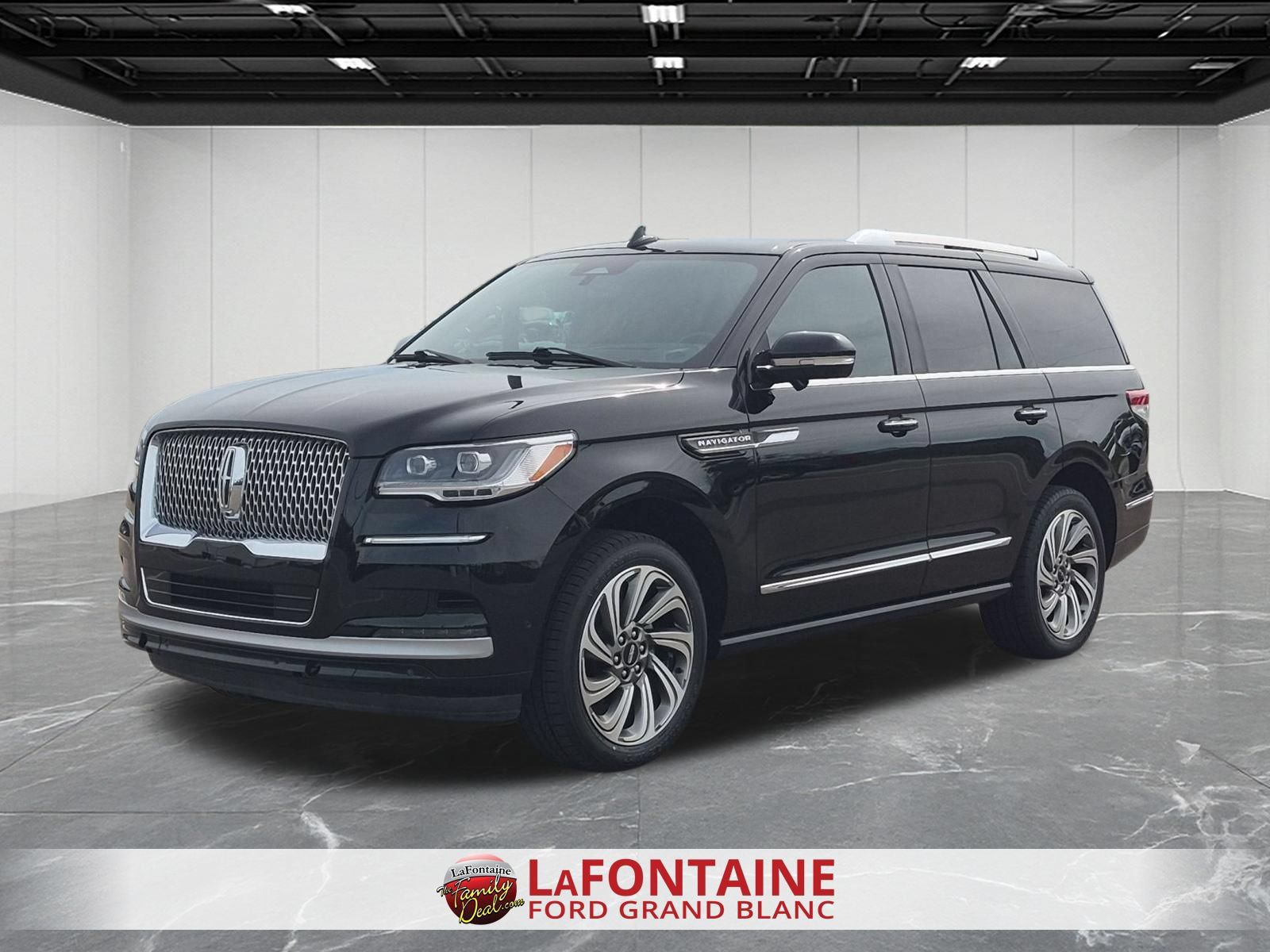 Infinite Black Metallic Clearcoat 2023 Lincoln Navigator SUV / Crossover Four-Wheel Drive Automatic