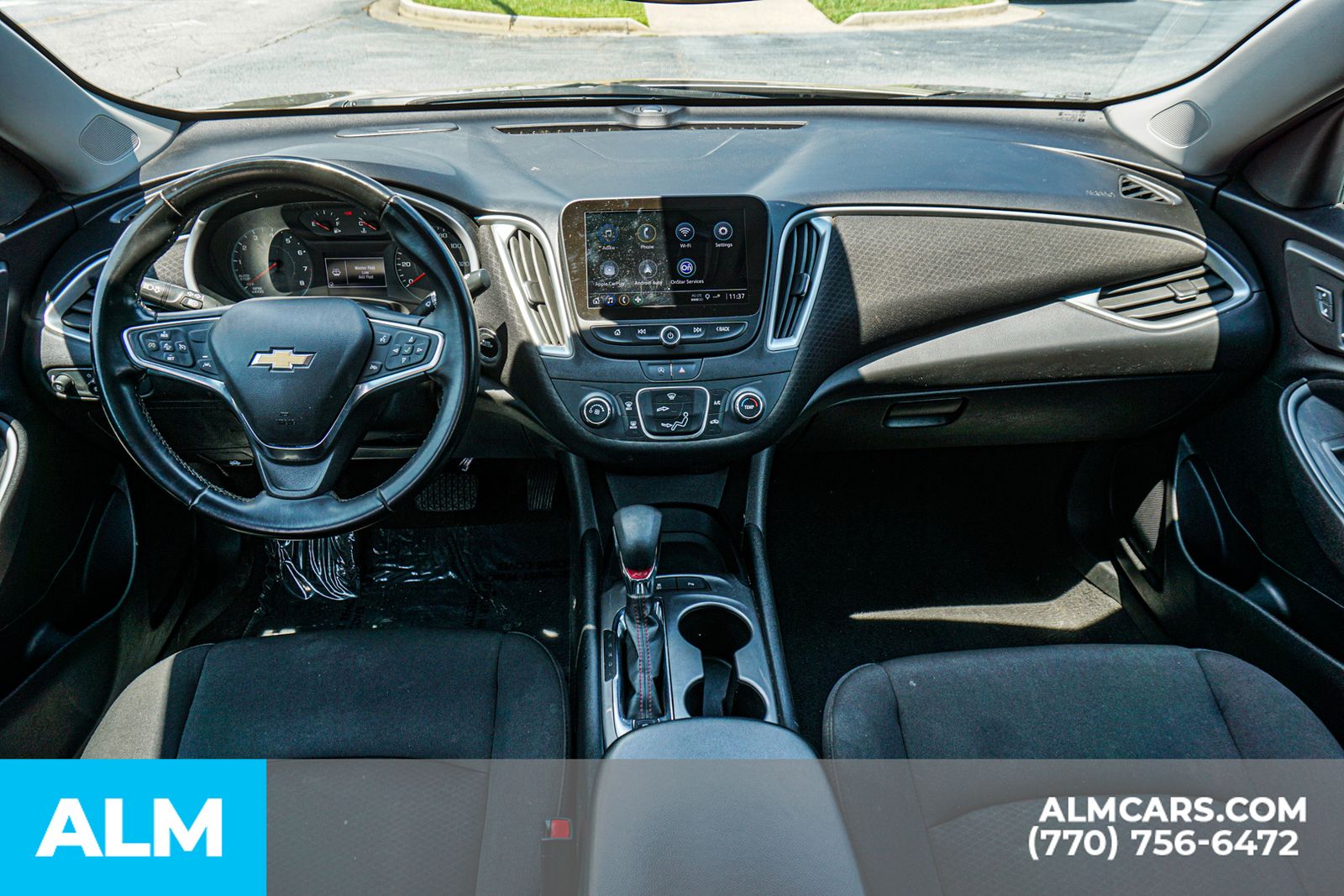 Used 2024 Gray Chevrolet RS image 27