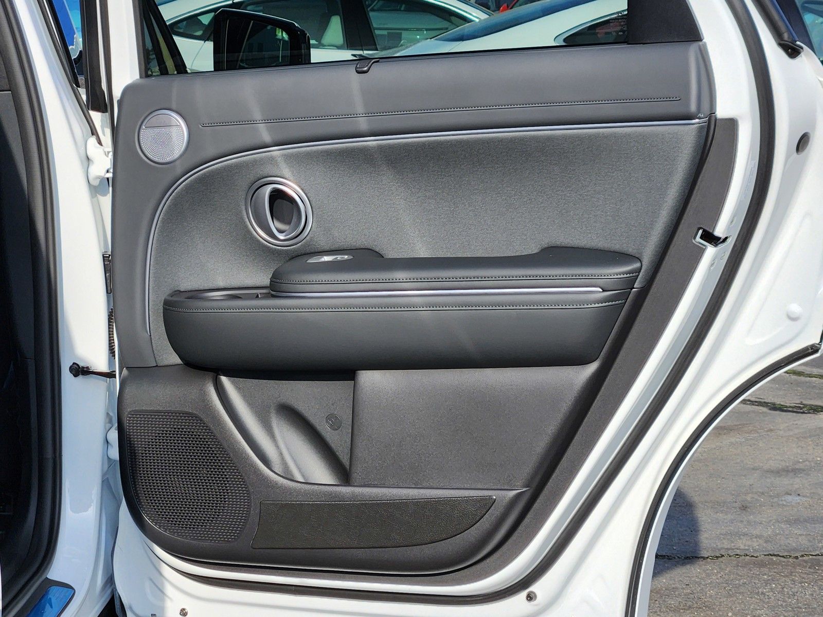 car-gallery-32