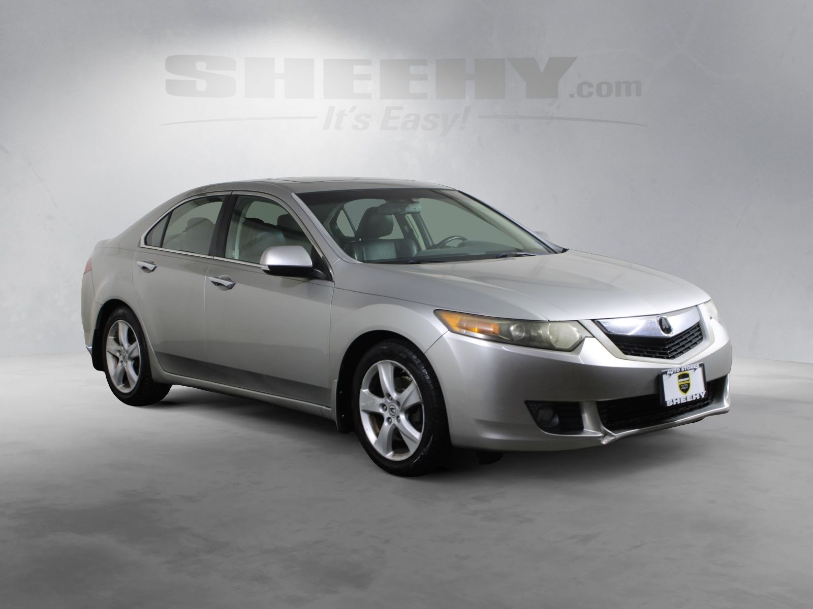 Used 2010 Silver Acura 2.4 image 2