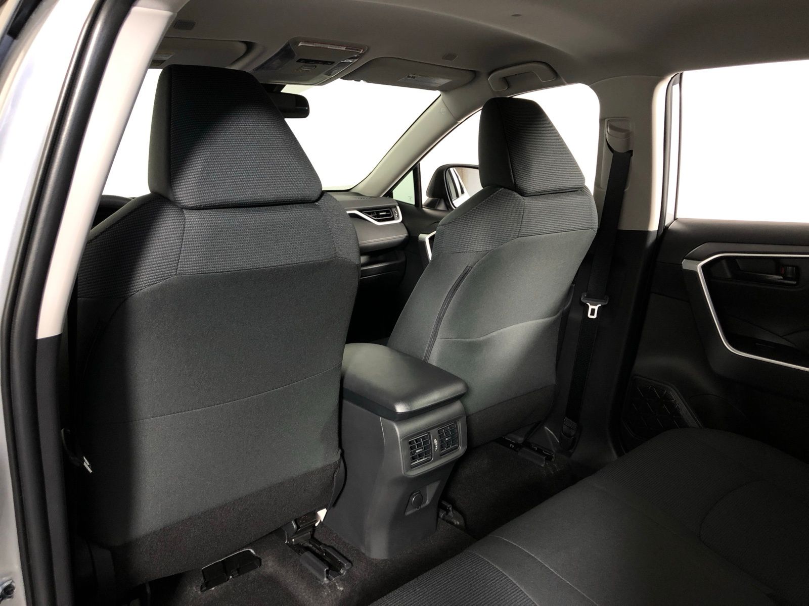 2025 Toyota RAV4 LE 15