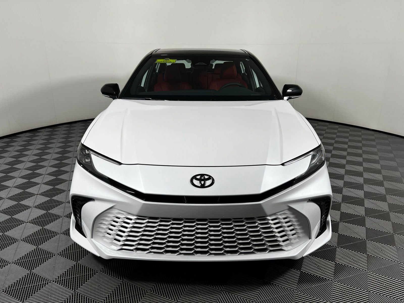 2025 Toyota Camry XSE 2