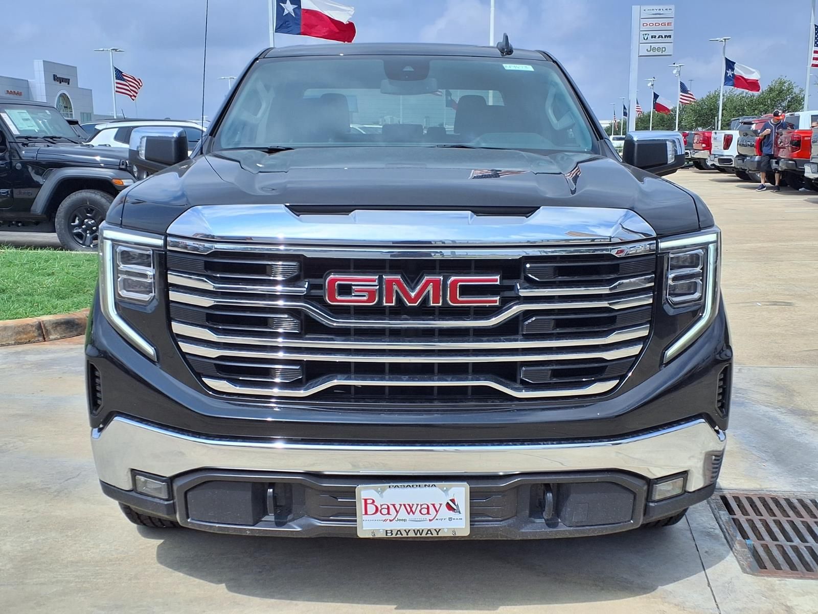 2025 GMC Sierra 1500 SLT - 1