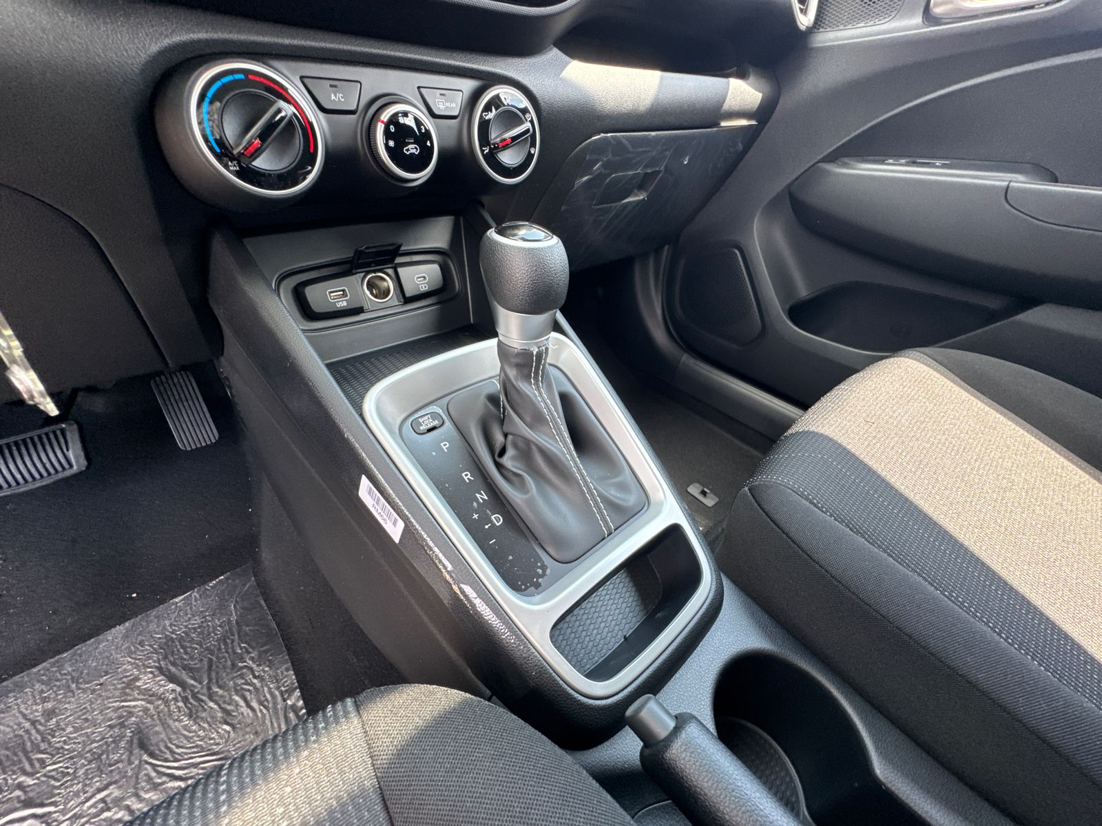 New 2026 Gray Hyundai SE image 30
