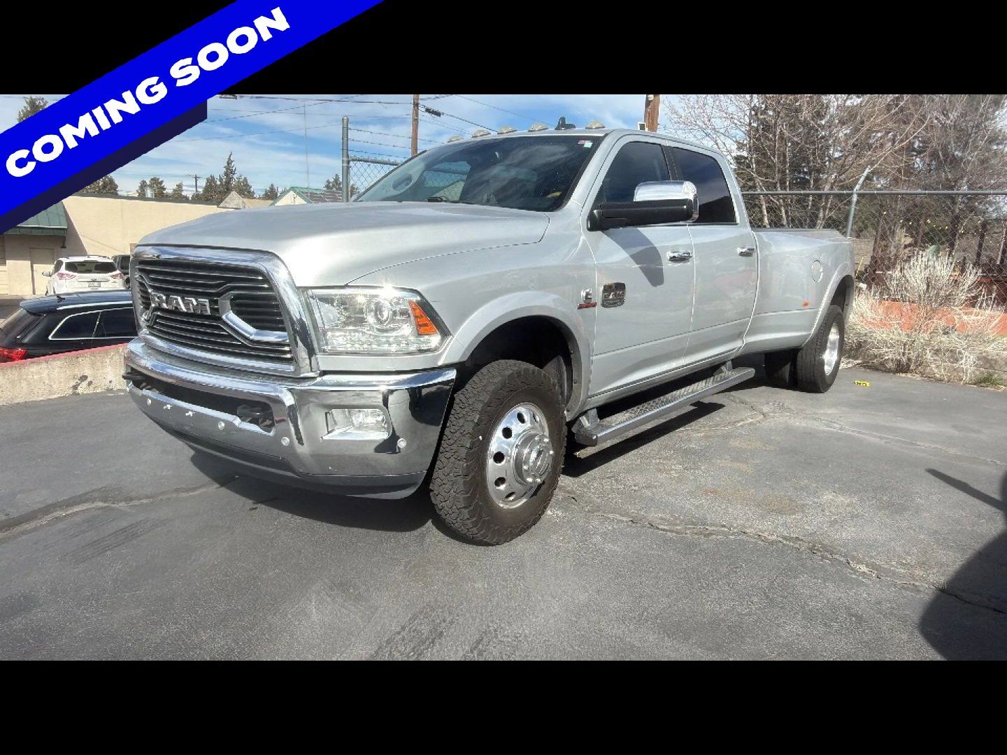 Bright Silver Metallic Clearcoat 2018 RAM 3500 Laramie Longhorn Crew Cab LB DRW 4WD Pickup Truck Four-Wheel Drive 6-Speed Automatic