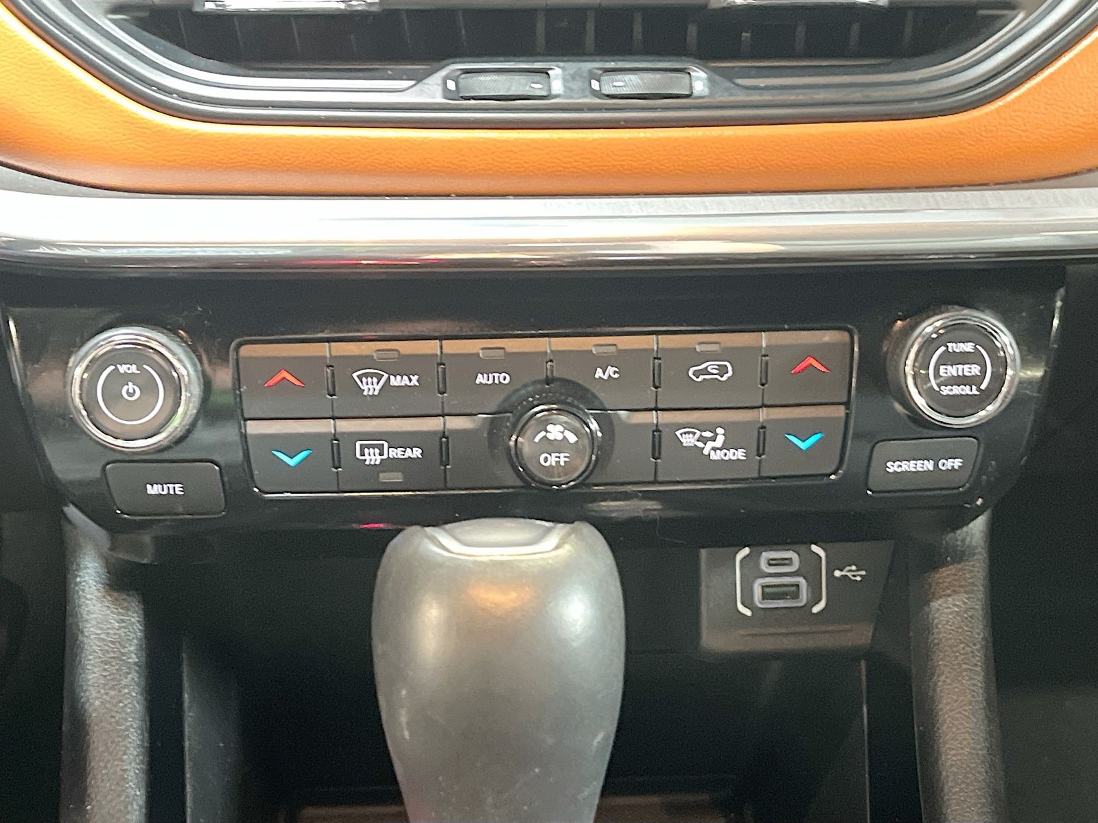 Used 2024 Blue Jeep Limited image 15