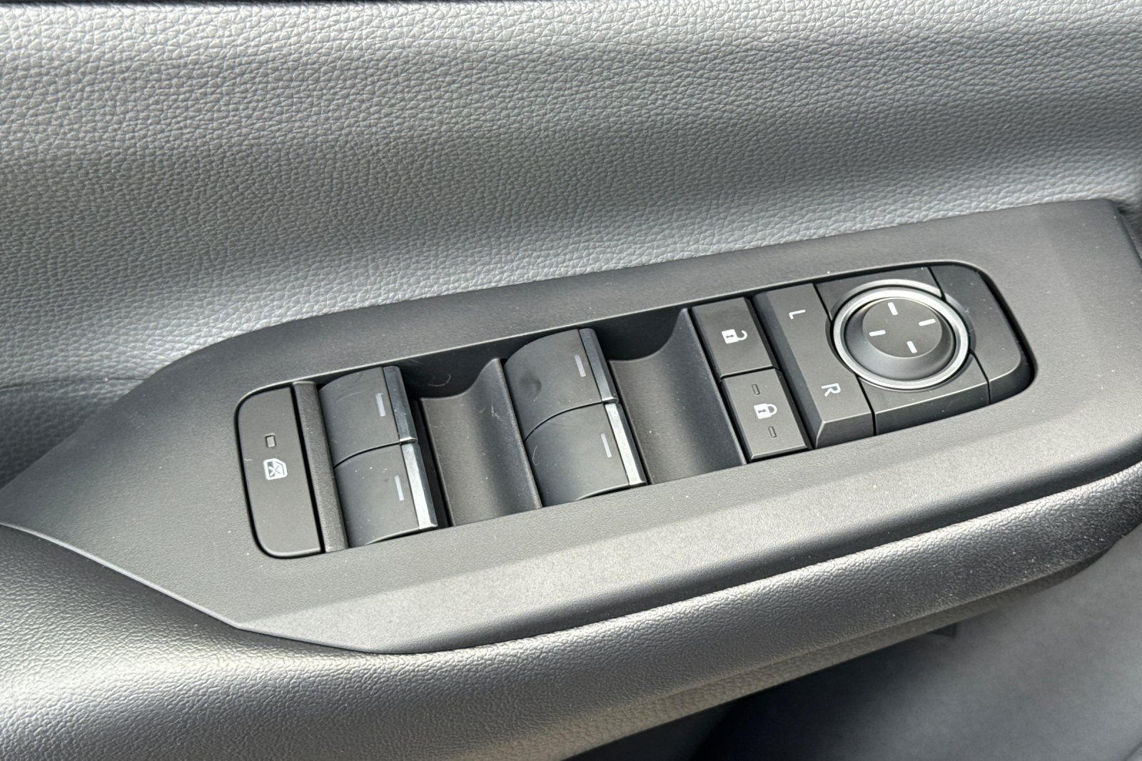 New 2027 Toyota Prius Sedan