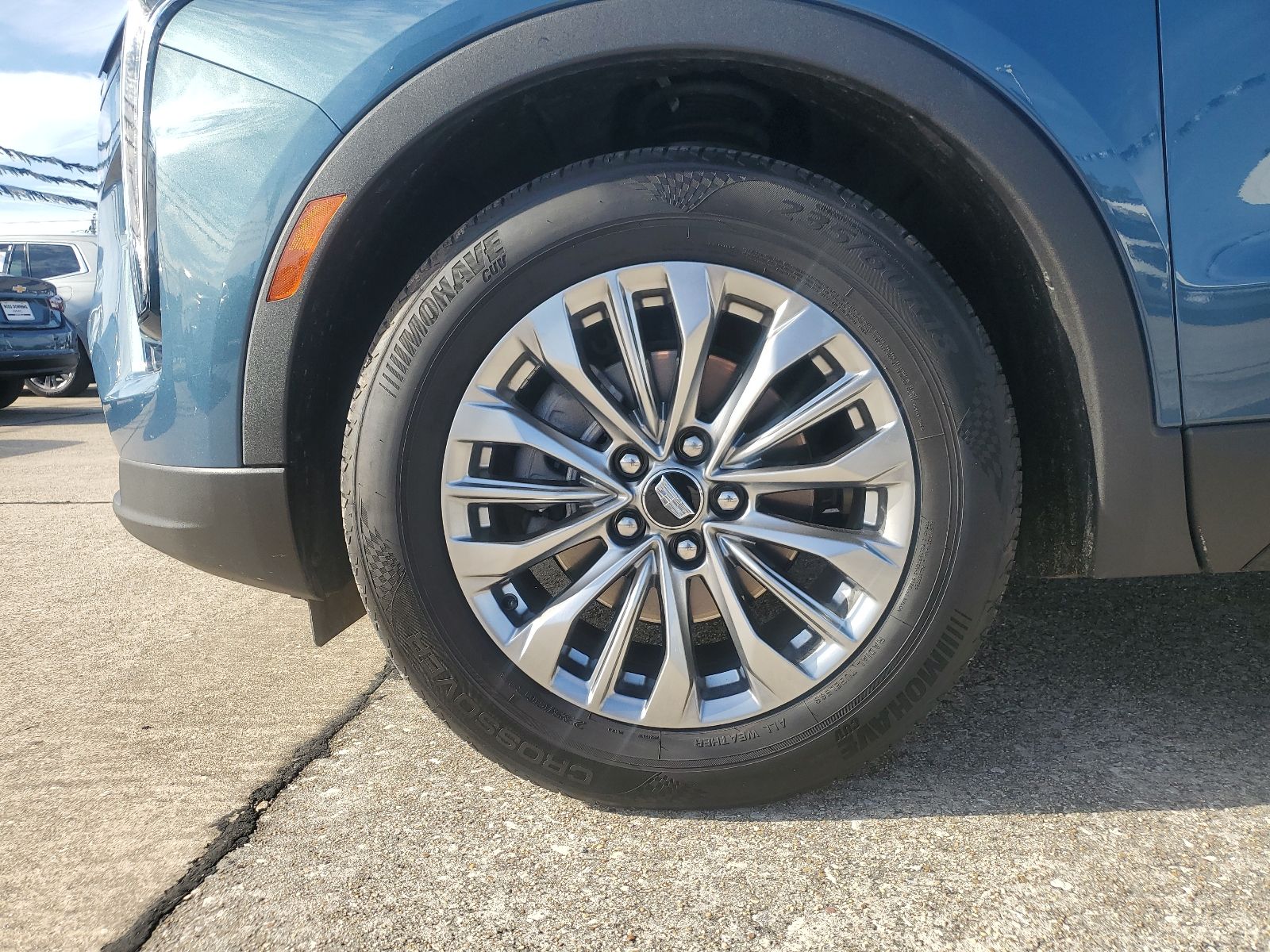 2025 Cadillac XT4 Premium Luxury - 6