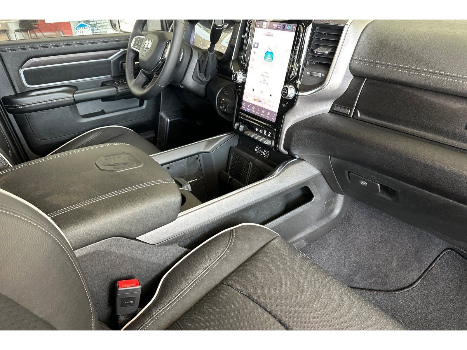 2026 RAM 2500 Laramie - Photo 16