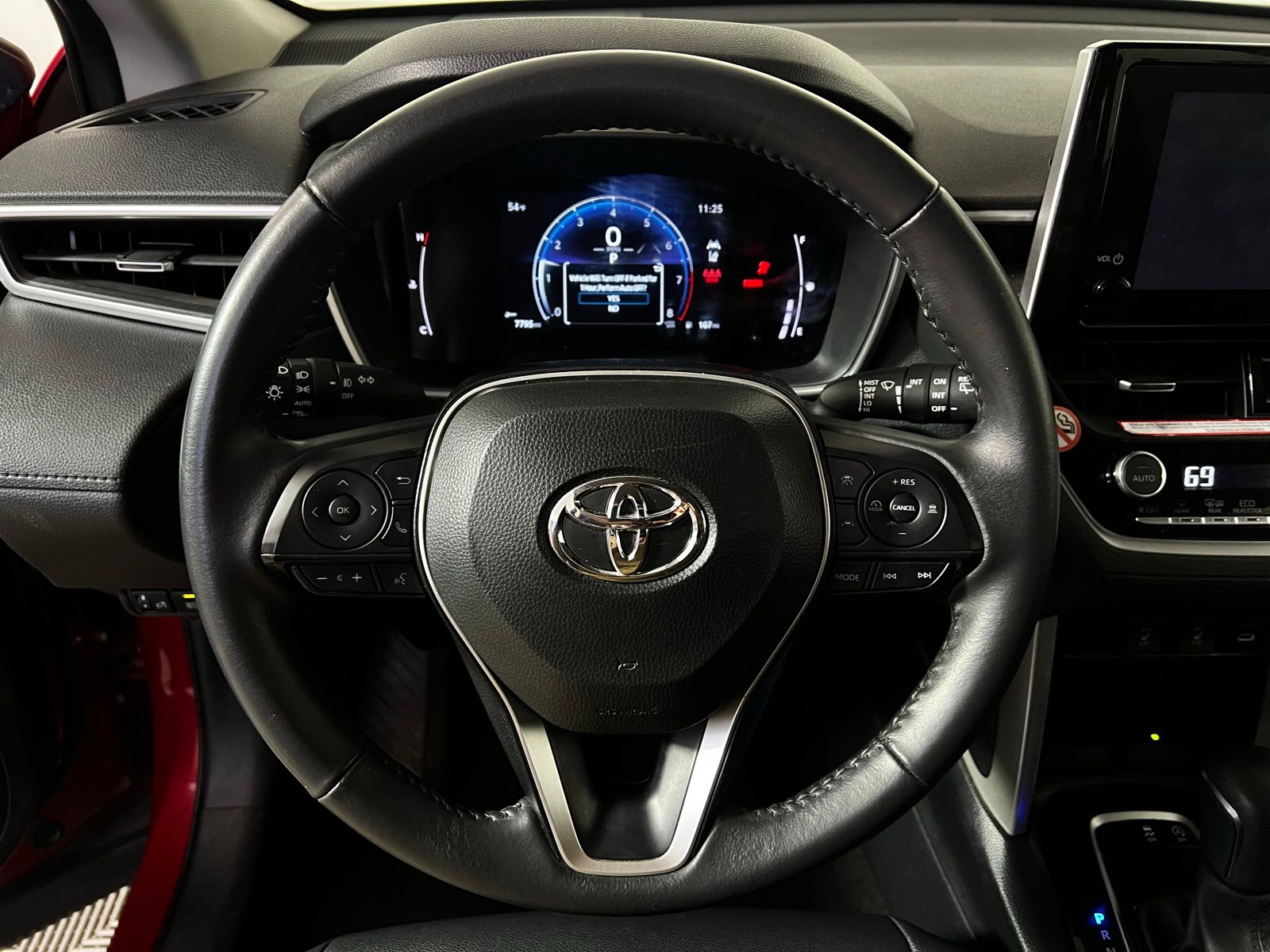 Thumbnail: 2024 Toyota Corolla Cross - 9