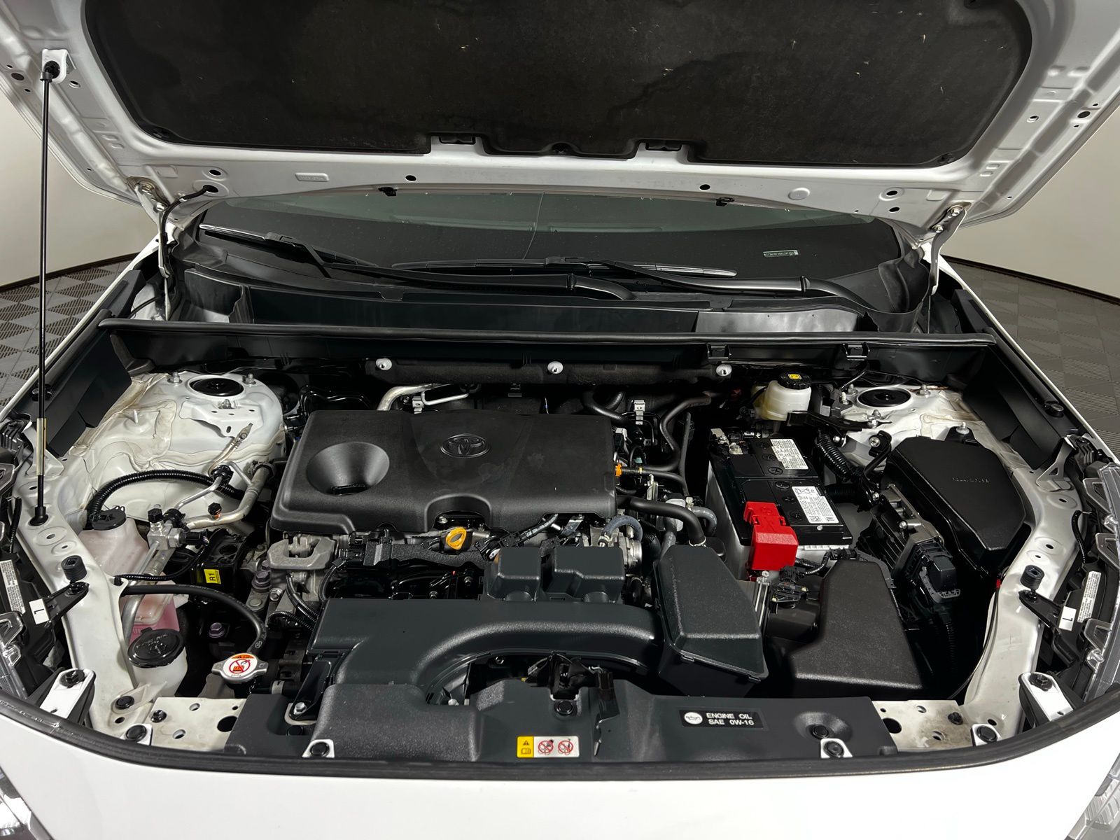 Thumbnail: 2024 Toyota RAV4 - 9