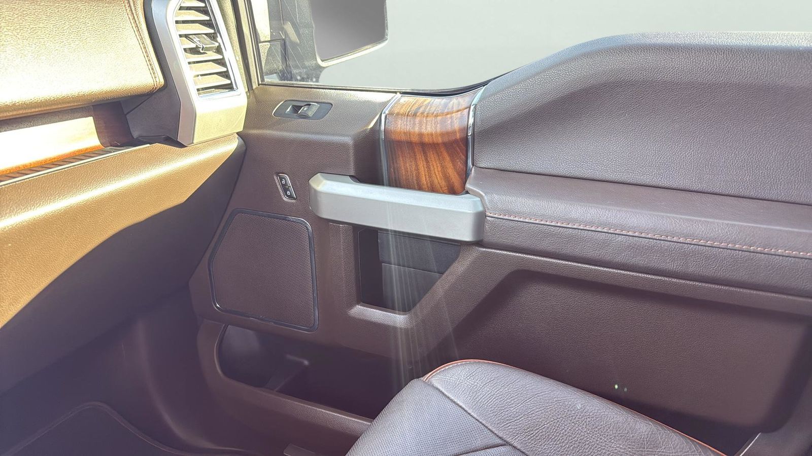 Used Car 2016 Ford F-150  King Ranch For Sale Under $30,000 In Austin, Texas
