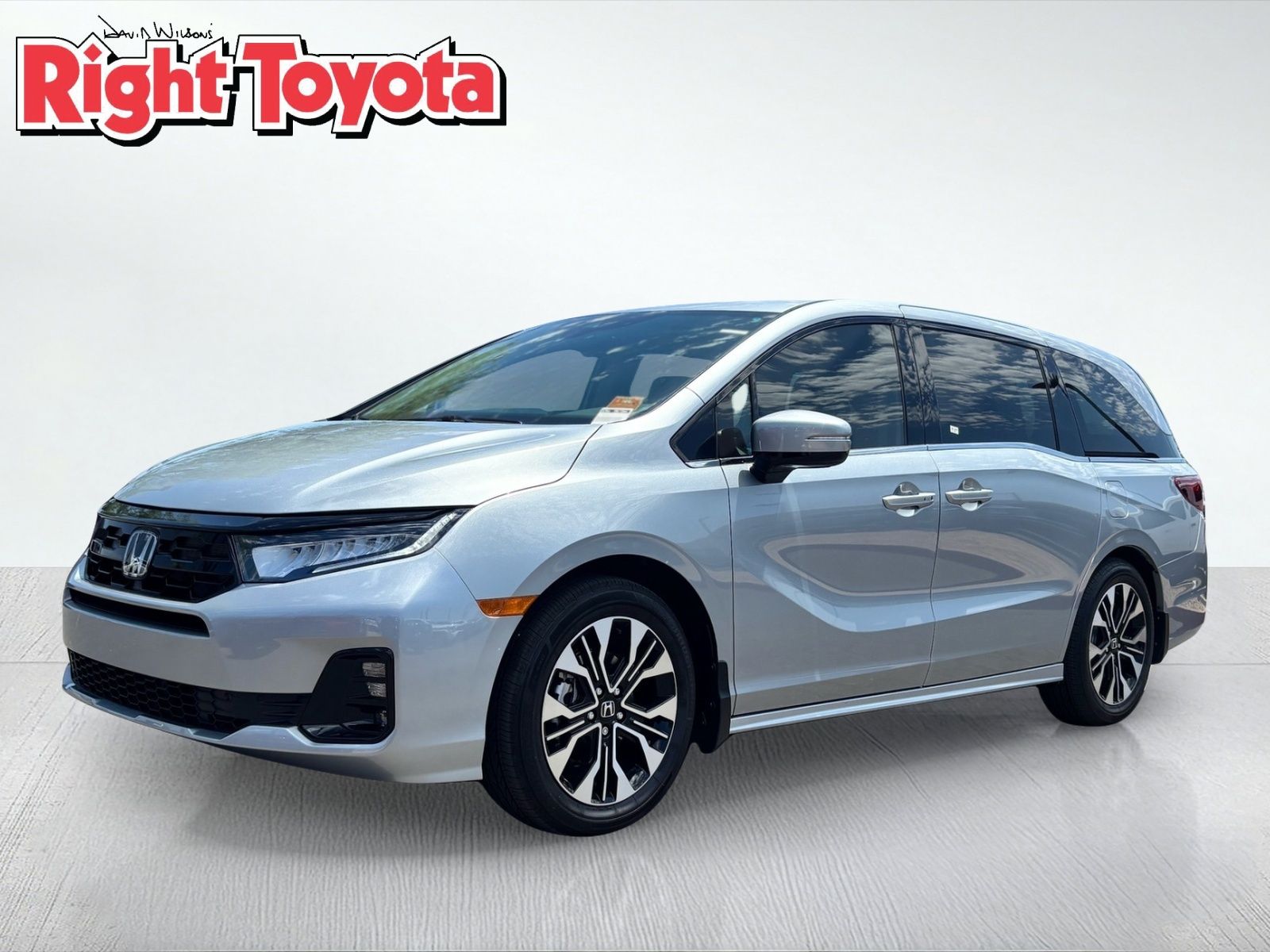 Solar Silver Metallic 2026 Honda Odyssey Minivan Front-Wheel Drive Automatic