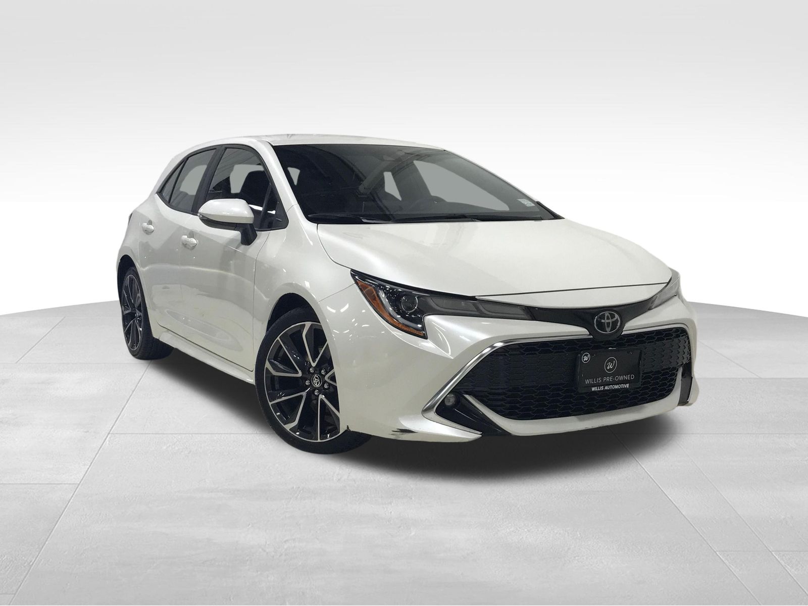 White (Blizzard Pearl) 2019 Toyota Corolla Hatchback XSE FWD Hatchback Front-Wheel Drive Continuously Variable Transmission