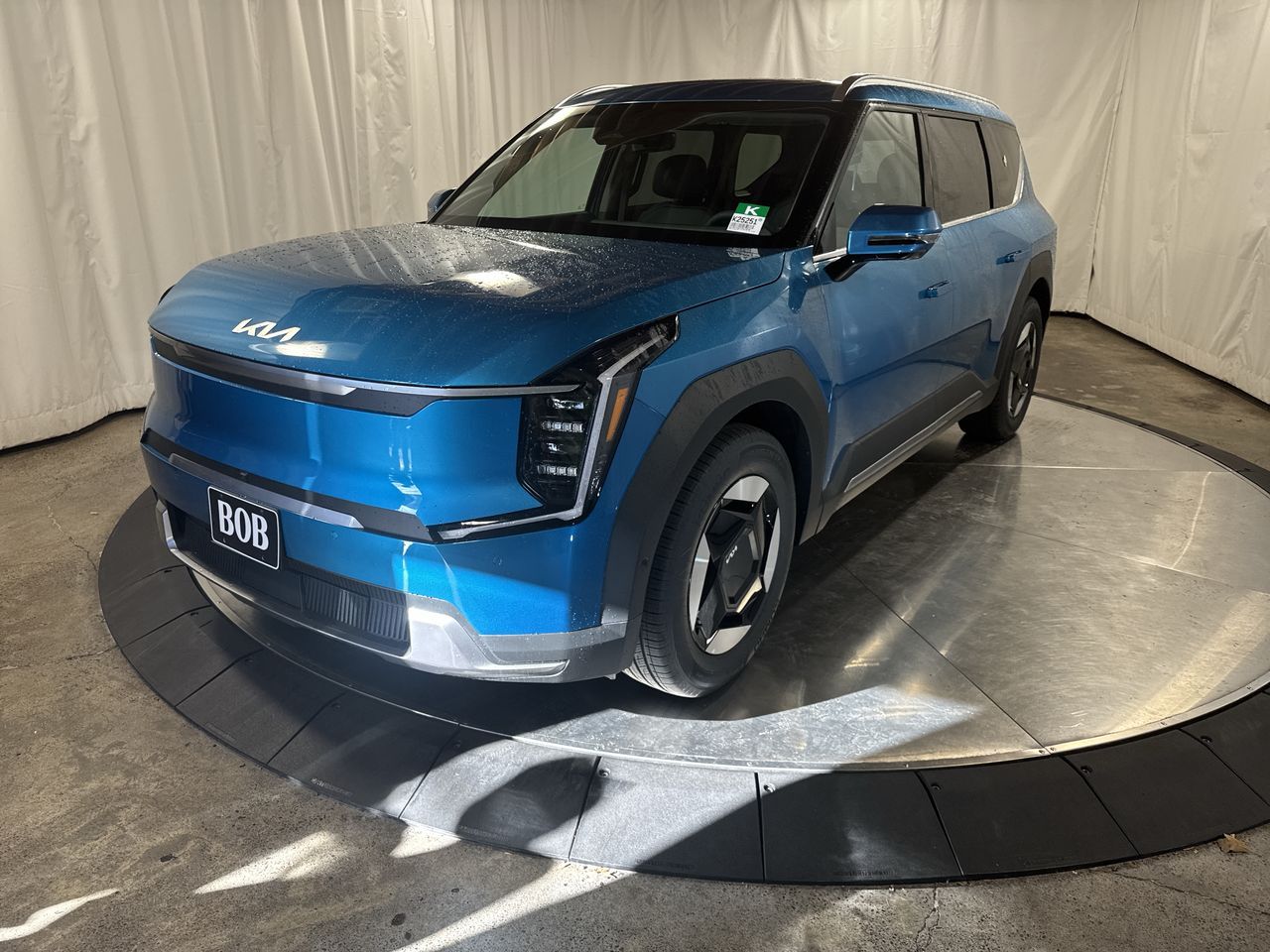2026 Kia EV9 Wind