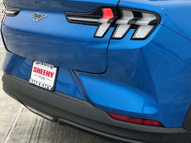 New 2026 Velocity Blue Metallic Ford Select image 5