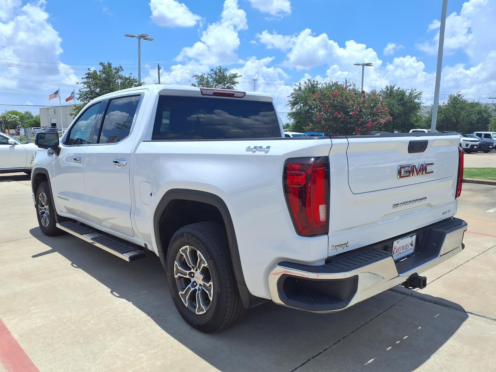 2025 GMC Sierra 1500 SLT - 7