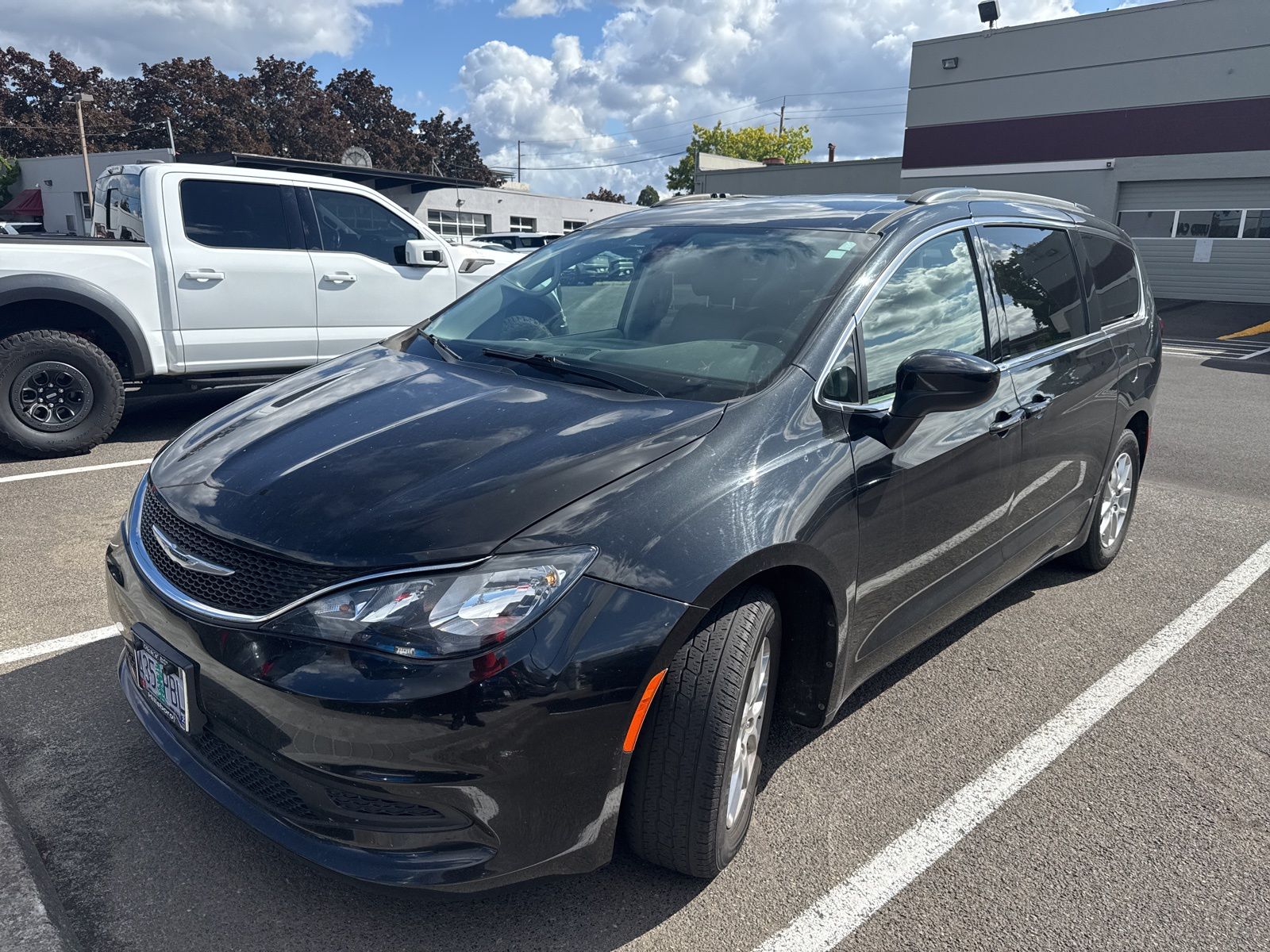 2021 Chrysler Voyager LXI