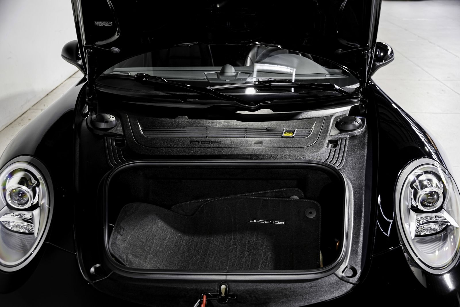 2014 Porsche 911 Carrera S — photo 39