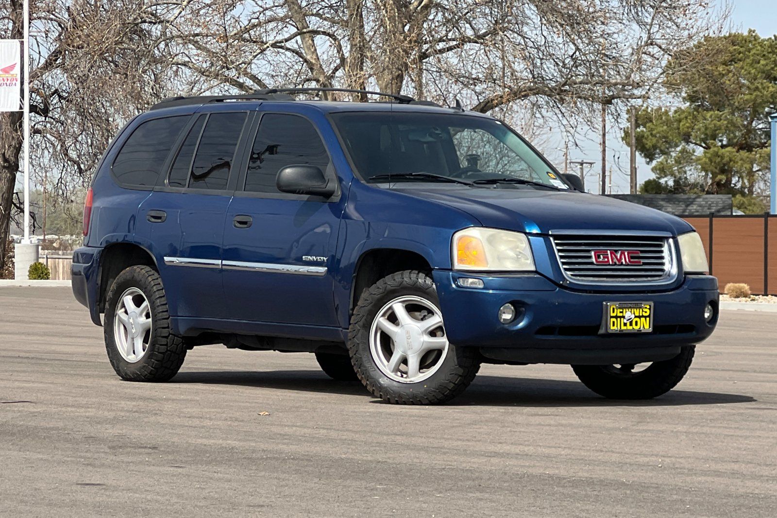 Superior Blue Metallic 2006 GMC Envoy SLE 4WD SUV / Crossover Four-Wheel Drive 4-Speed Automatic Overdrive