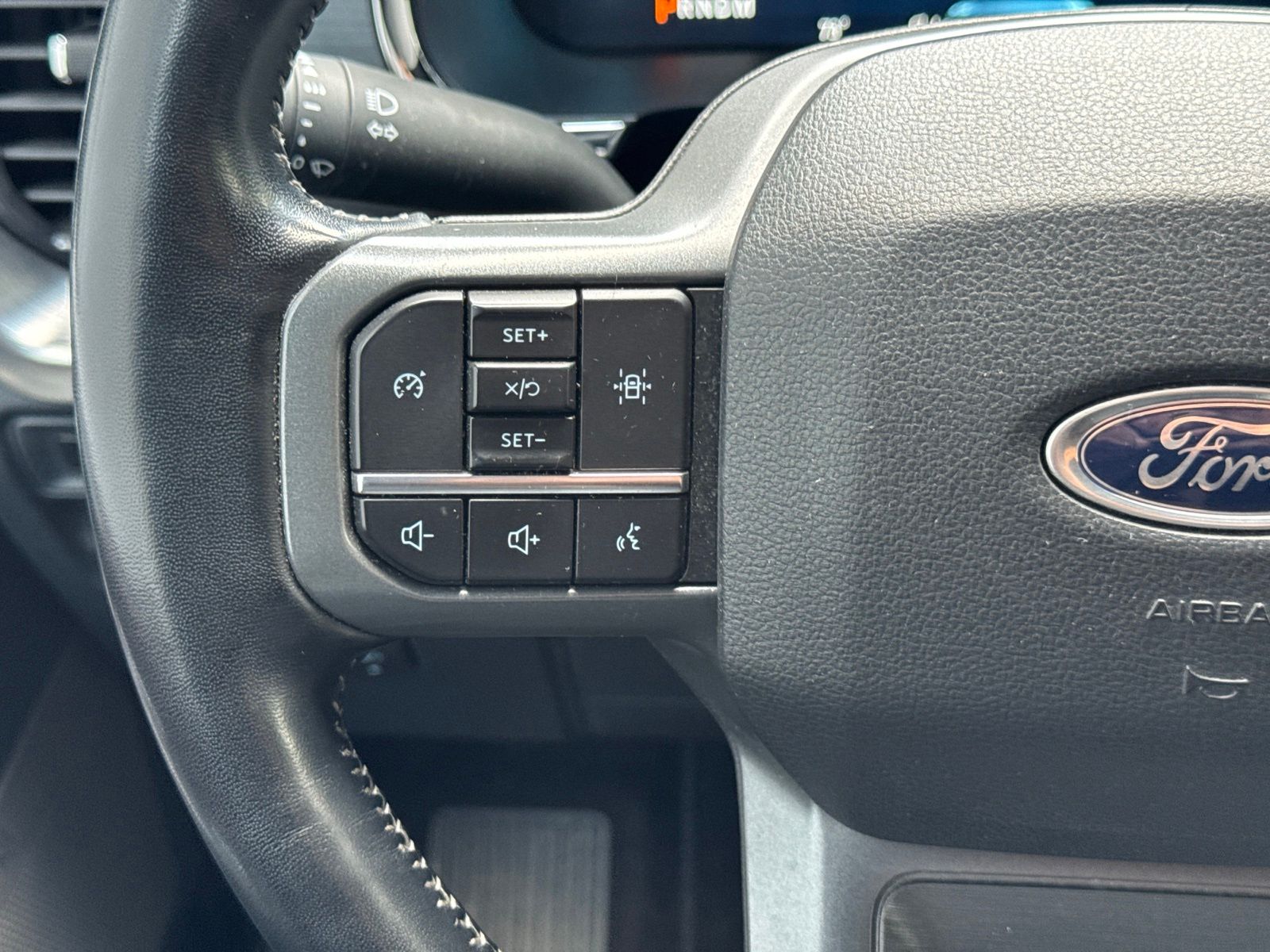 Certified Used 2022 Agate Black Metallic Ford Lariat image 19