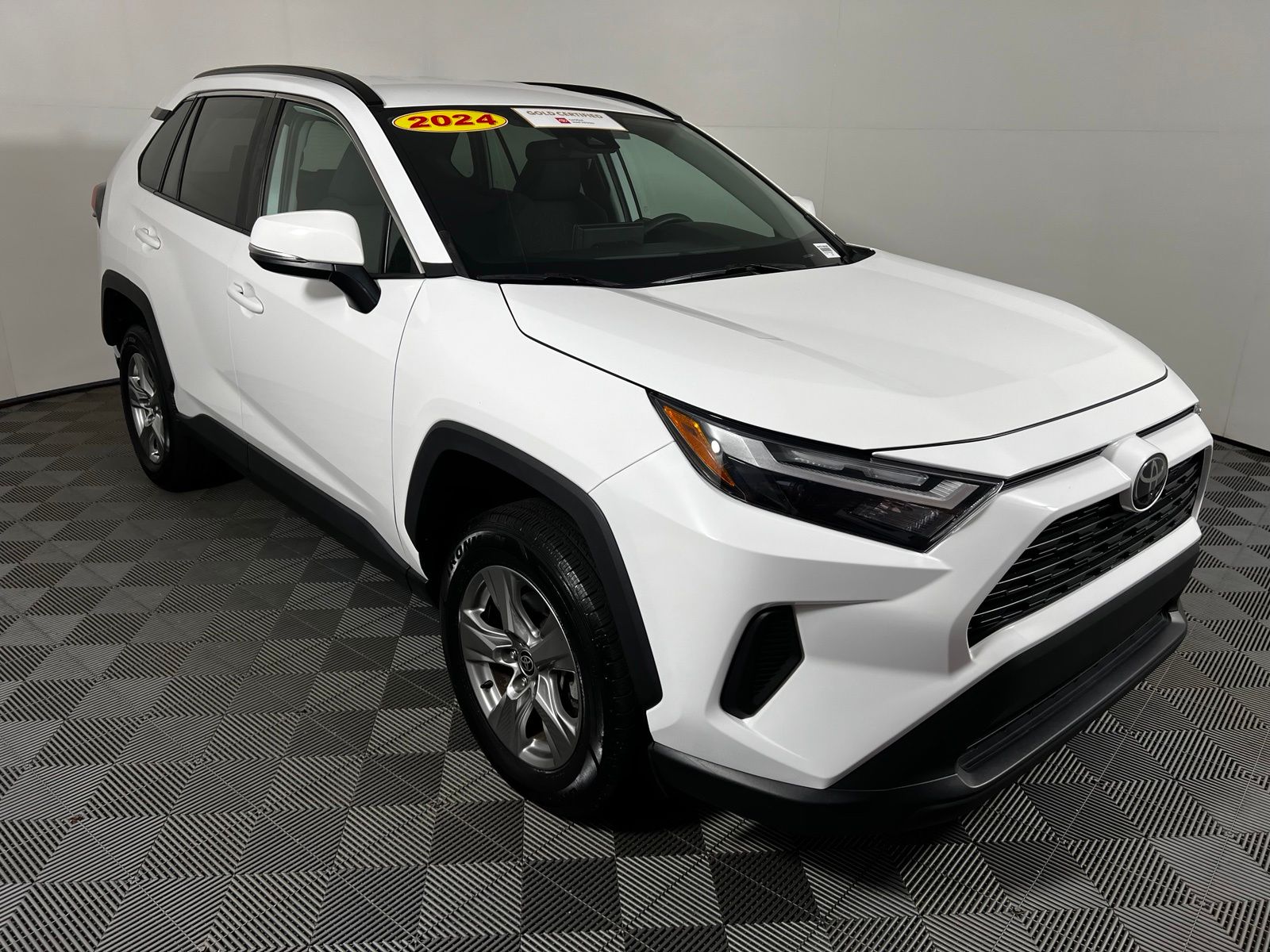 Thumbnail: 2024 Toyota RAV4 - 3