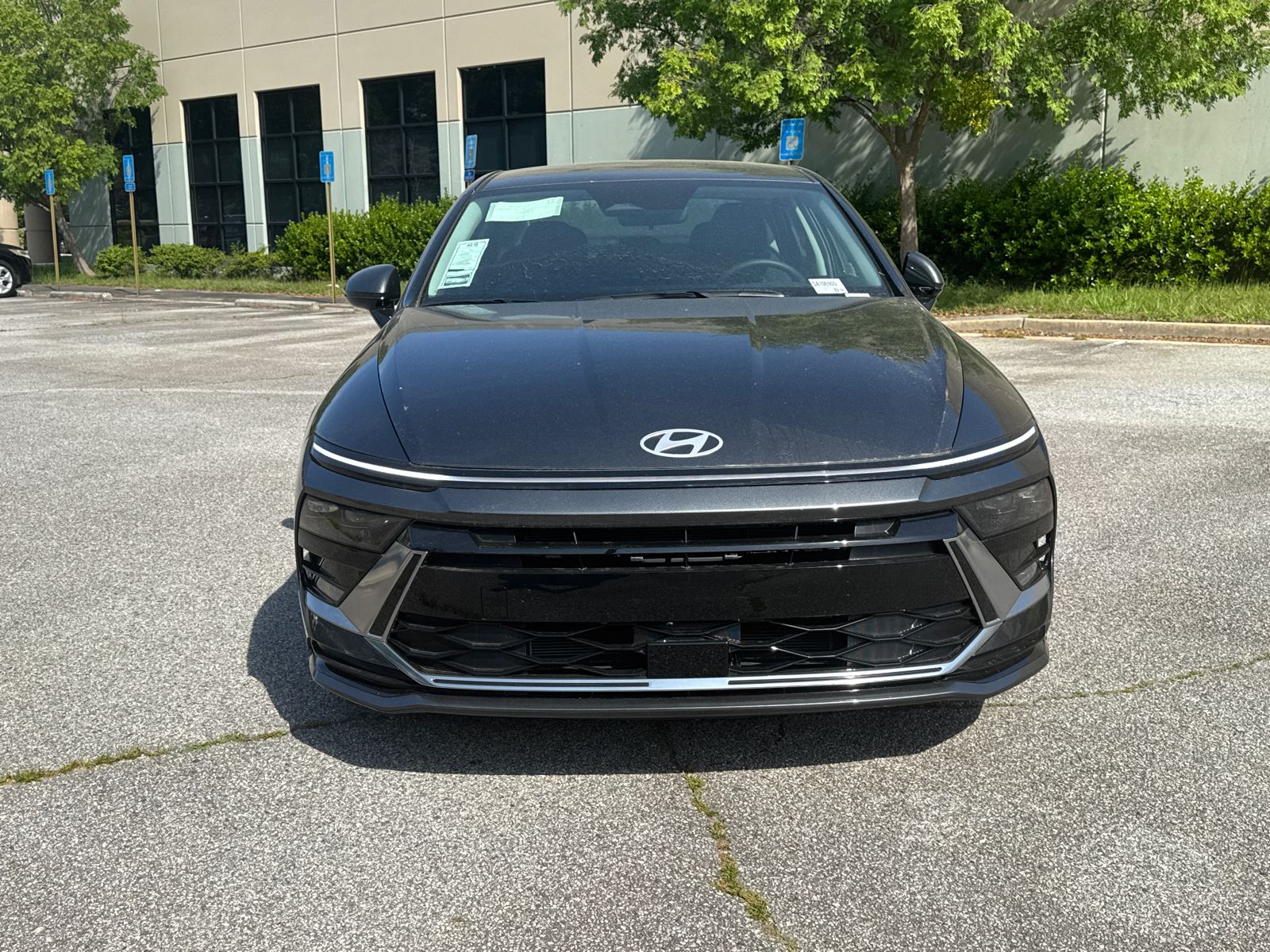 2025 Hyundai Sonata Hybrid SEL photo 2