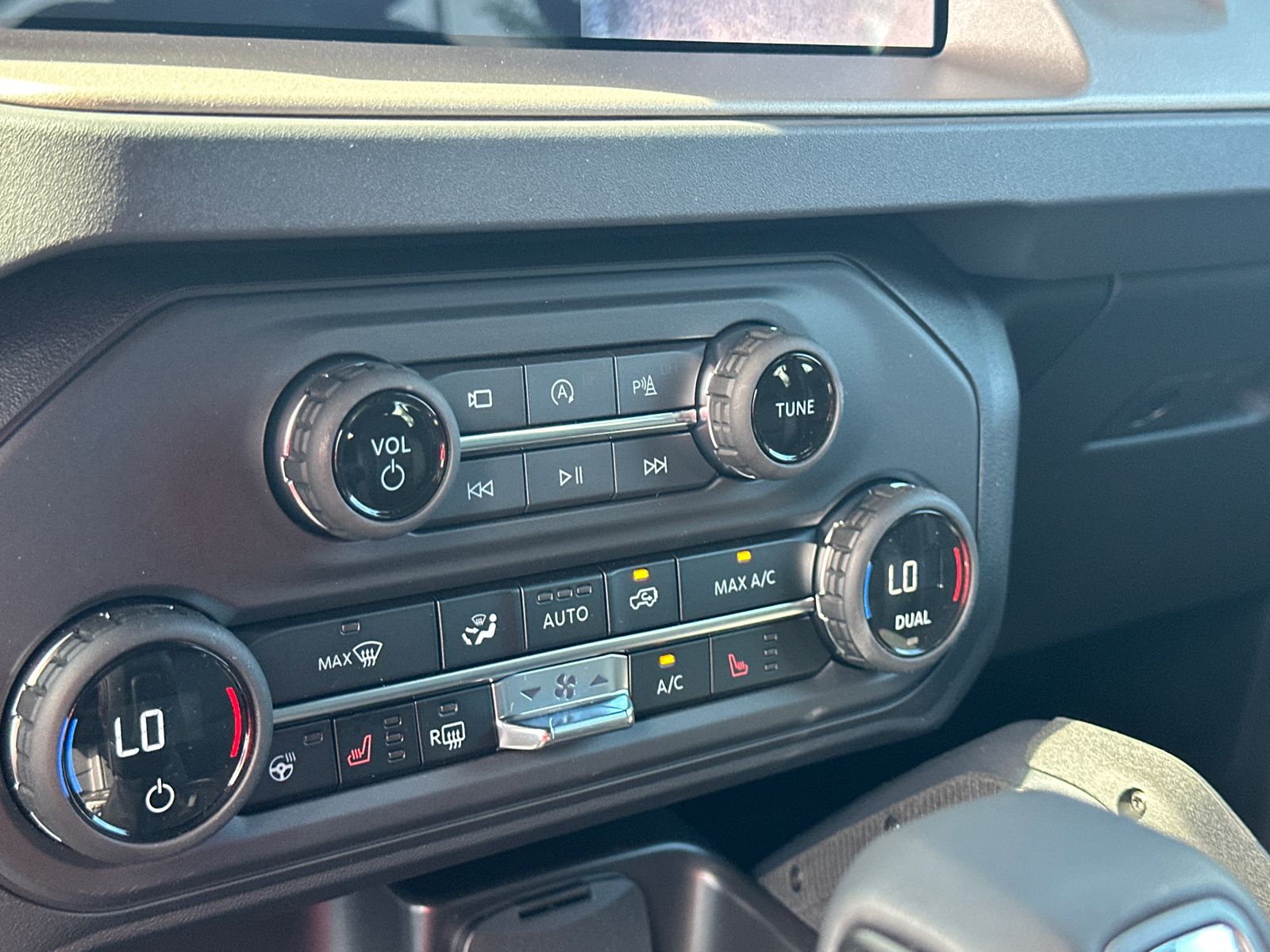 New 2026 Marsh Gray Ford Outer Banks® image 30