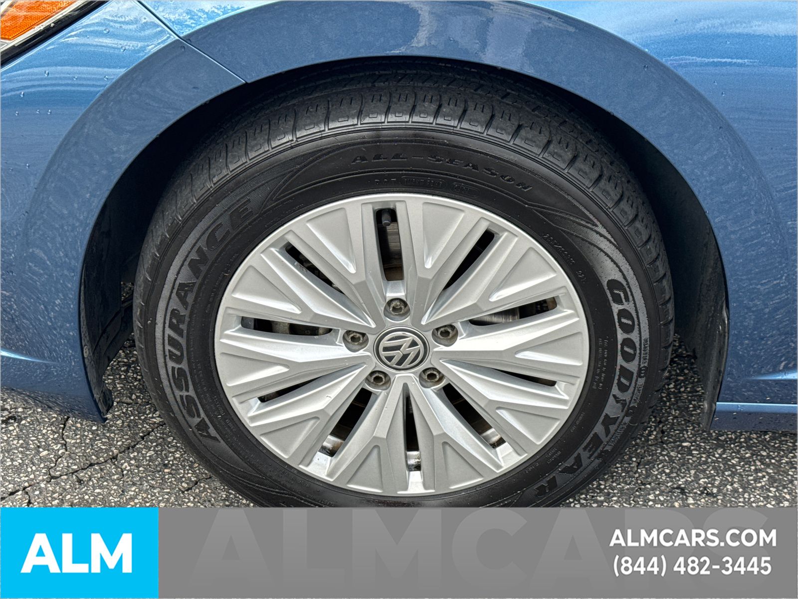 Used 2019 Blue Volkswagen 1.4T S image 12