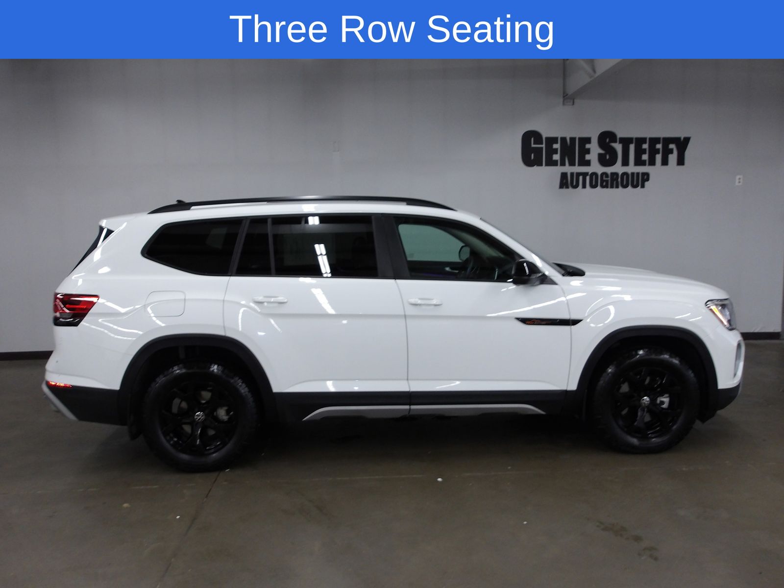 White 2025 Volkswagen Atlas SUV / Crossover All-Wheel Drive 8-Speed Automatic