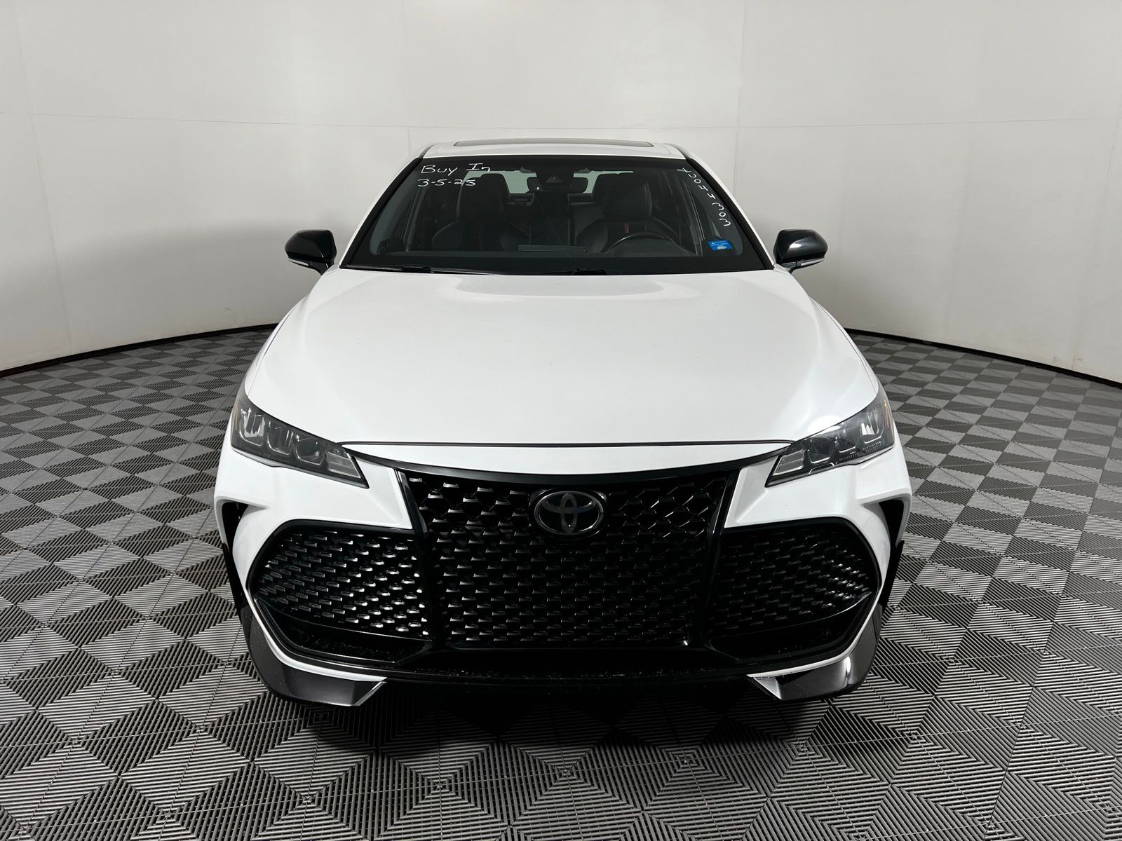 2020 Toyota Avalon TRD 2