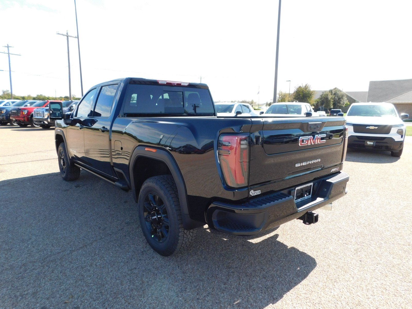 2025 GMC Sierra 2500HD AT4 3