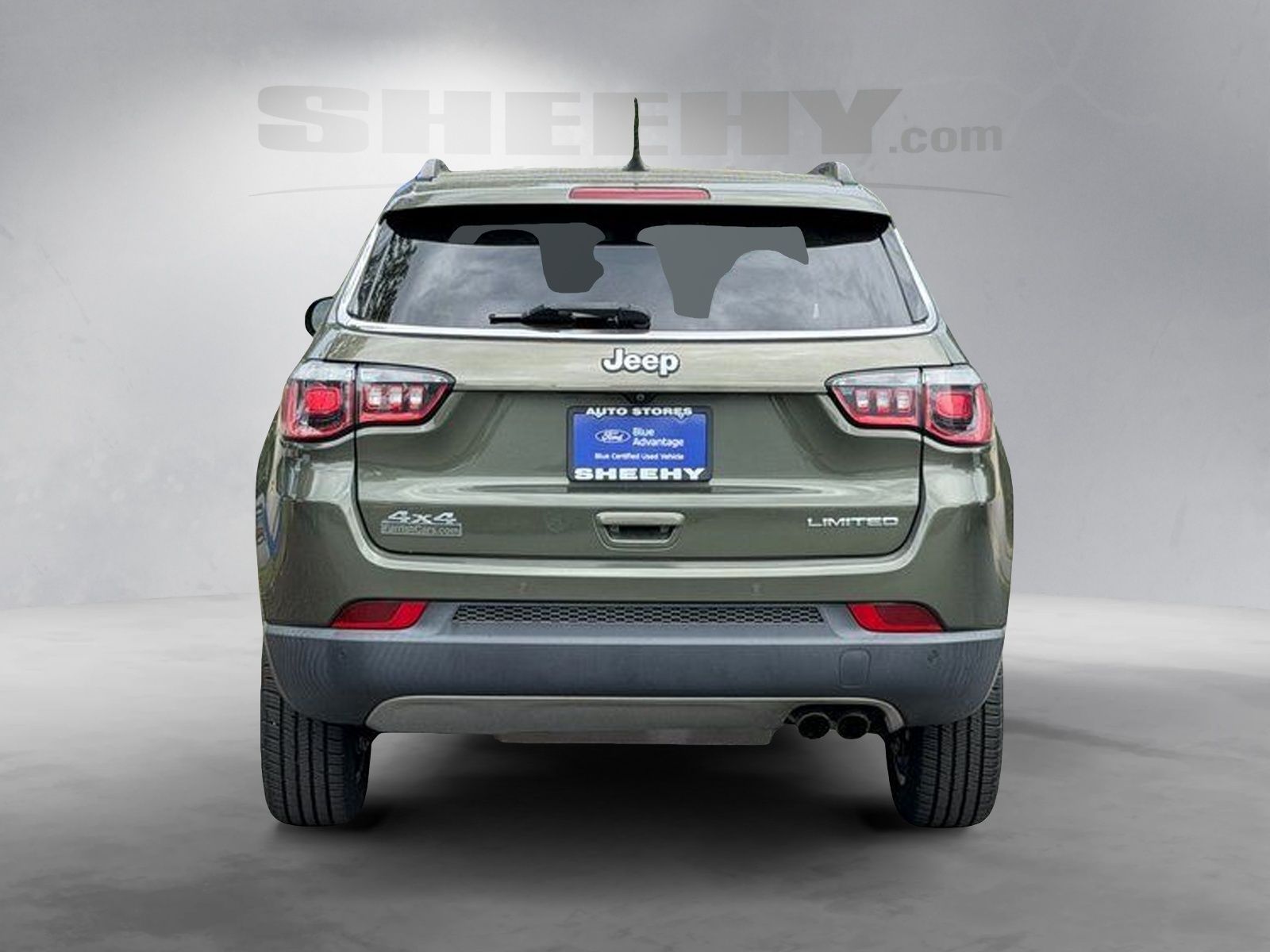 Used 2017 Olive Green Jeep Limited image 13