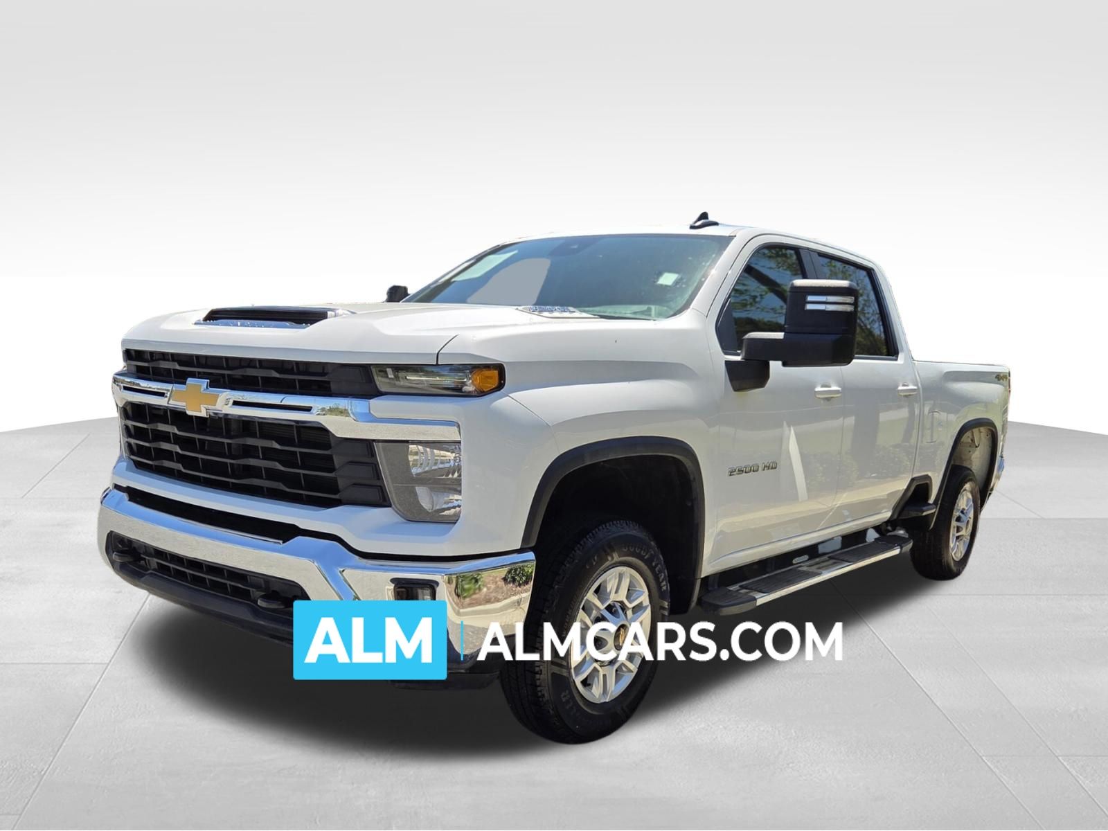 Summit White 2025 Chevrolet Silverado 2500HD LT Crew Cab 4WD Pickup Truck Four-Wheel Drive Automatic