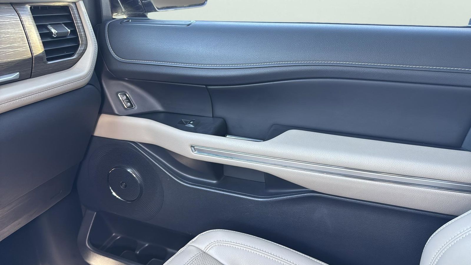 Used Car 2023 Ford Expedition  Limited For Sale Under $50,000 In Austin, Texas