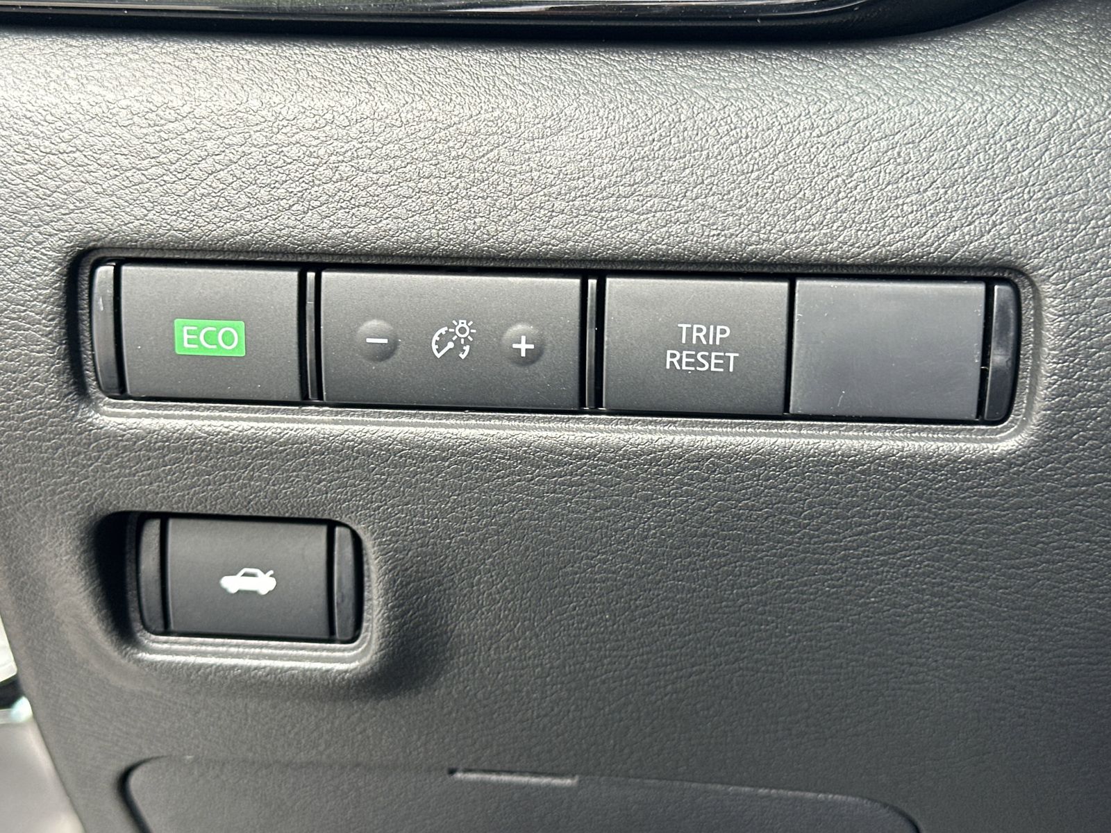2025 Nissan Sentra SV photo 15