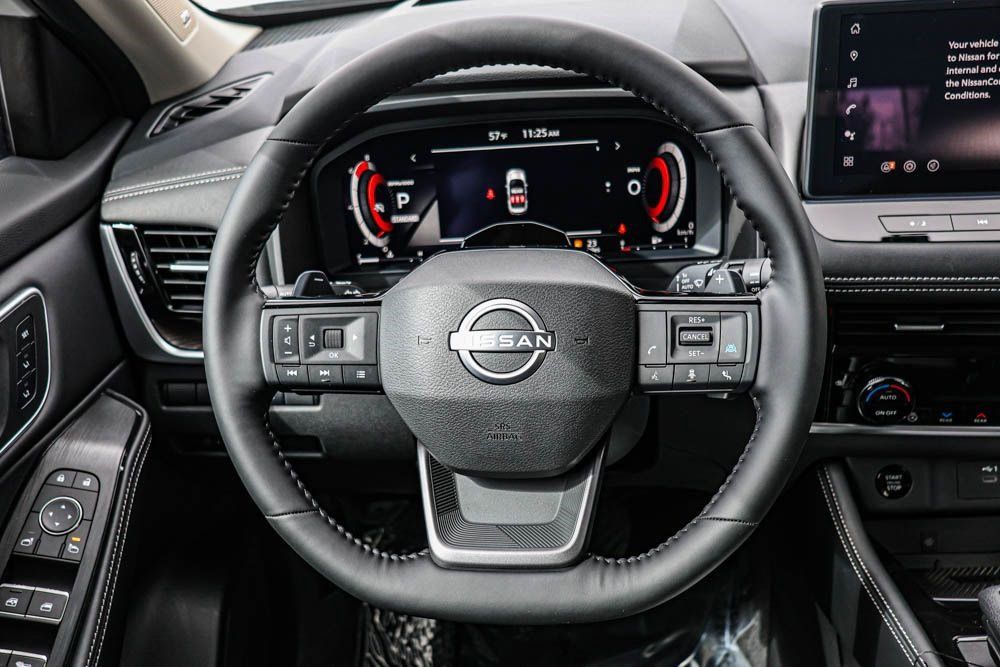 2025 Nissan Rogue Platinum photo 27
